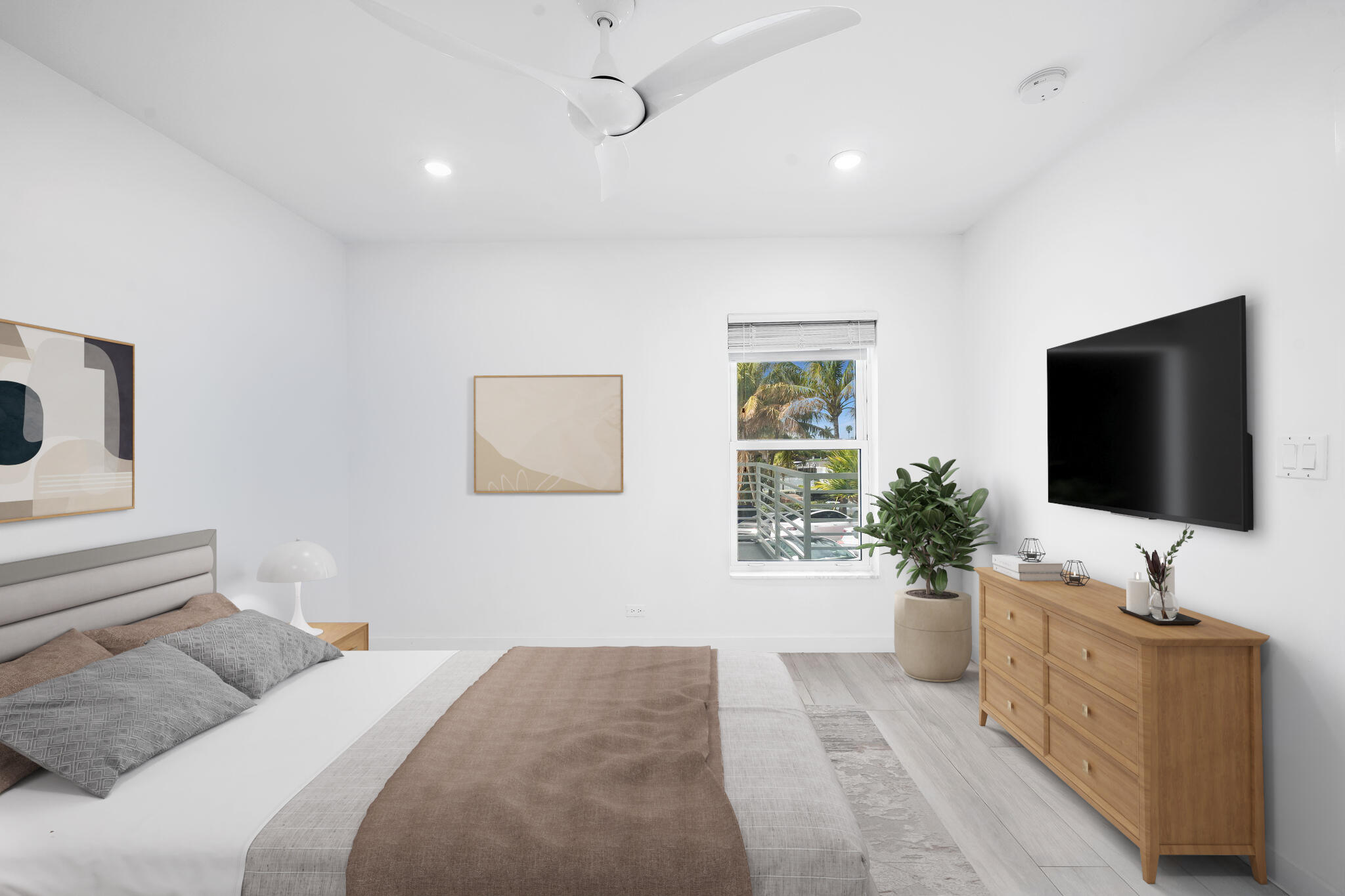 HILLSBORO MILE OCEAN APTS SEC 3 - Residential