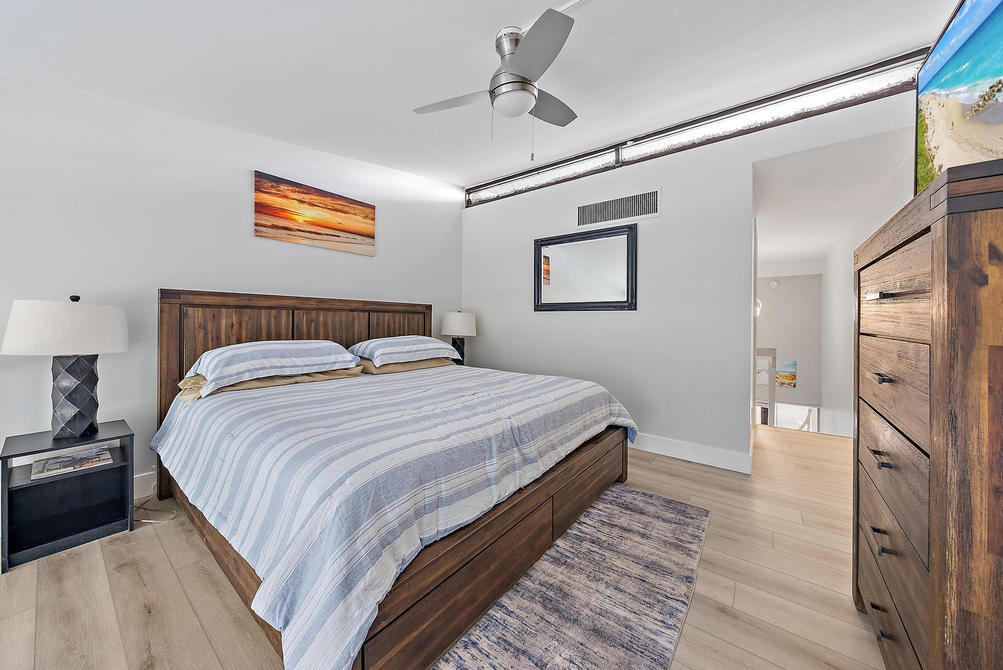 MAYFAIR HOUSE COND - Residential