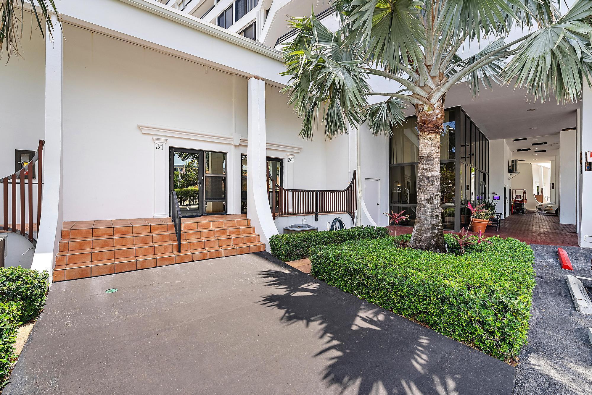 MAYFAIR HOUSE COND - Residential