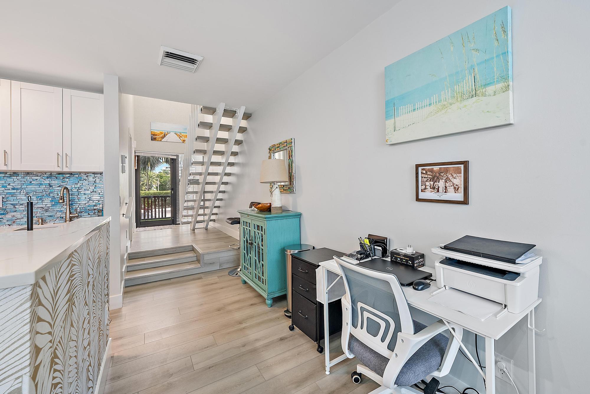 MAYFAIR HOUSE COND - Residential