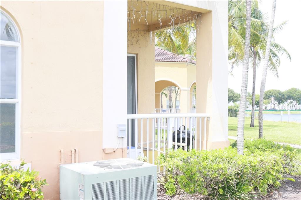 Courtyards at Nautica - Residential