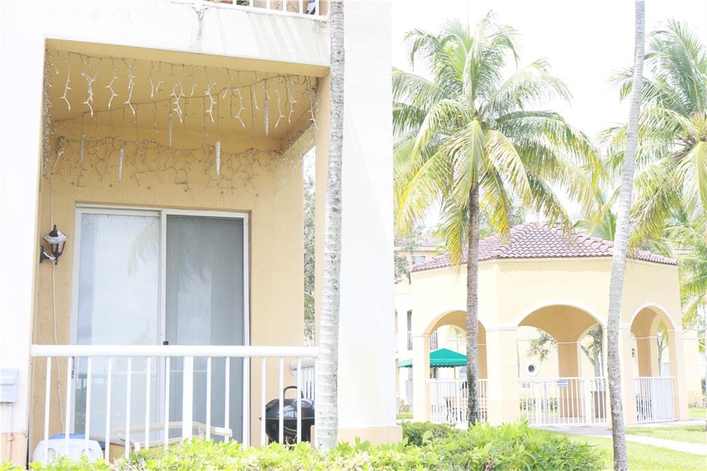 Courtyards at Nautica - Residential