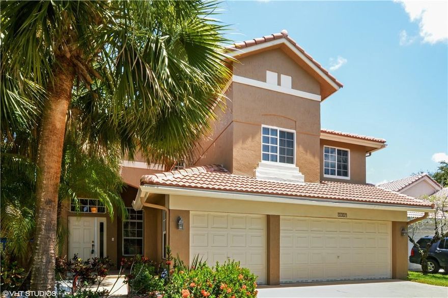 WOW, THIS IS IT... HUGE 4-BEDROOM, 2.5 BATHROOM HOME, PLUS OFFICE W/ POOL & CANAL VIEW IN SUMMER HILL ESTATES!  UPGRADED GRANITE KITCHEN WITH WOOD CABINETS & BREAKFAST AREA OPENS TO FAMILY ROOM OVERLOOKING THE POOL * STAINLESS STEEL APPLIANCES * WOOD LAMINATE FLOORS DOWNSTAIRS, NEWER CARPET UPSTAIRS * 2-YR. NEW ROOF * 2-YR. NEW IMPACT WINDOWS * LARGE SCREENED PATIO * SPACIOUS BEDROOMS * INDOOR LAUNDRY * INTERIOR AND EXTERIOR PAINTED RECENTLY * 3RD CAR GARAGE CONVERTED TO OFFICE * GREAT CENTRAL LOCATION!