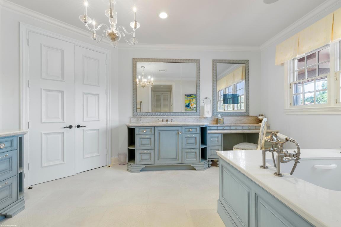 JUPITER ISLAND - Residential