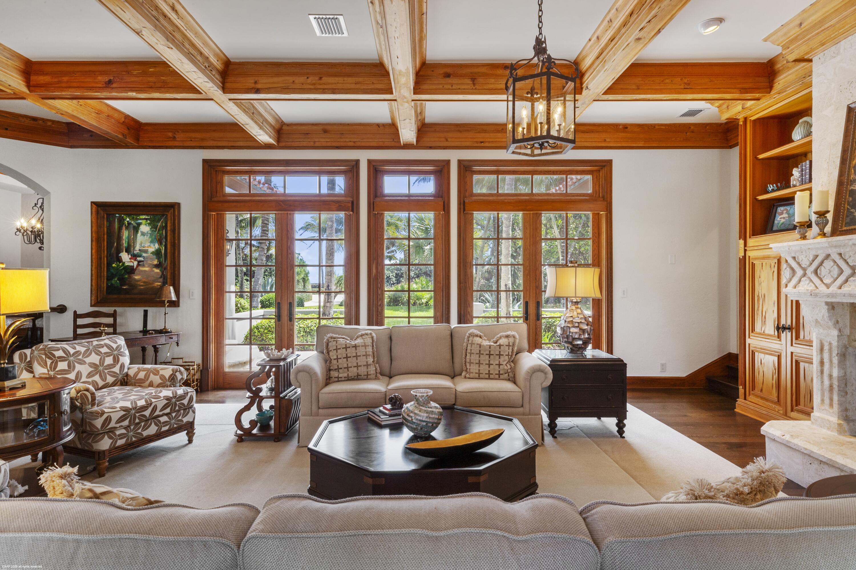 JUPITER ISLAND - Residential