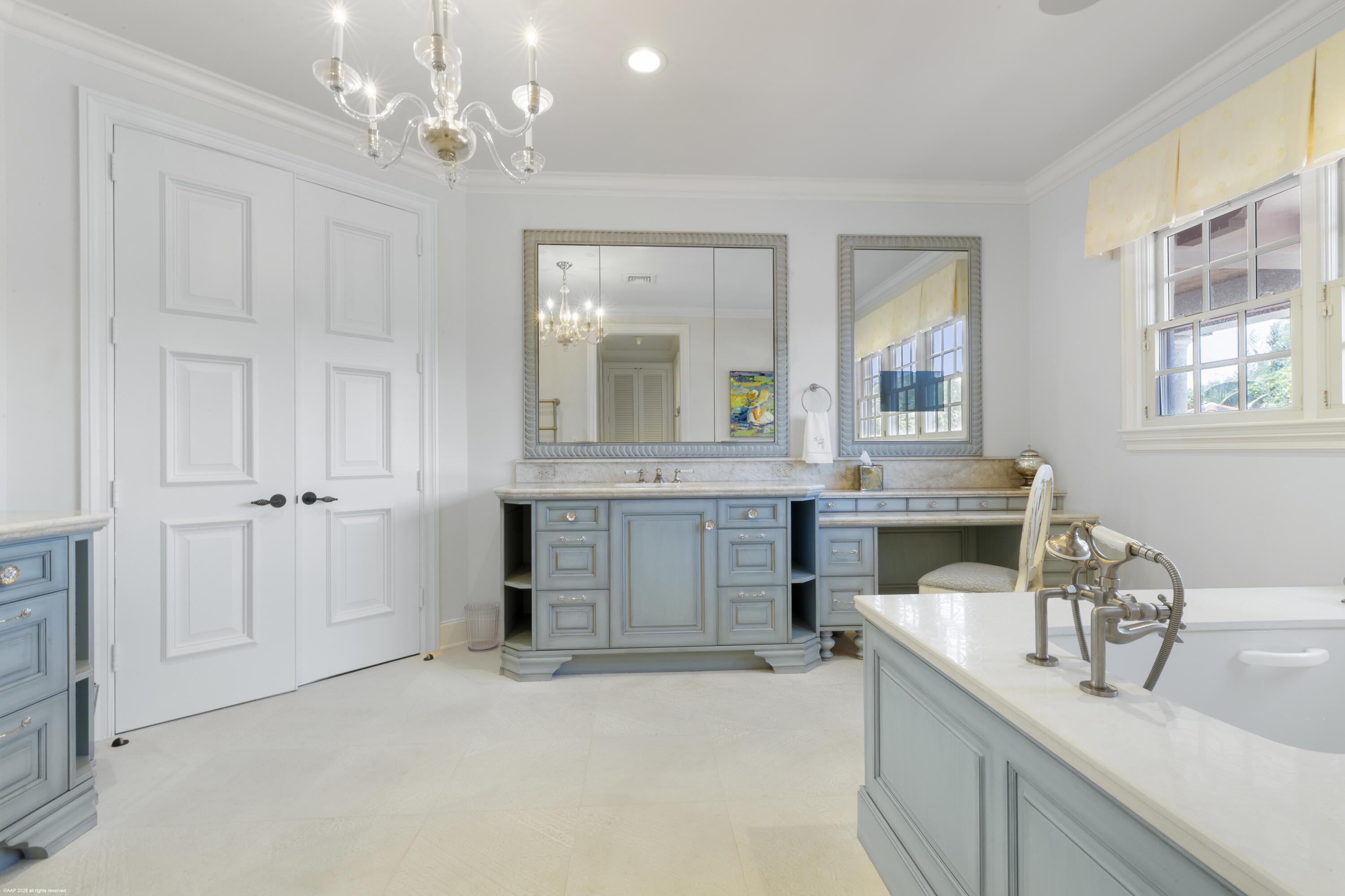 JUPITER ISLAND - Residential