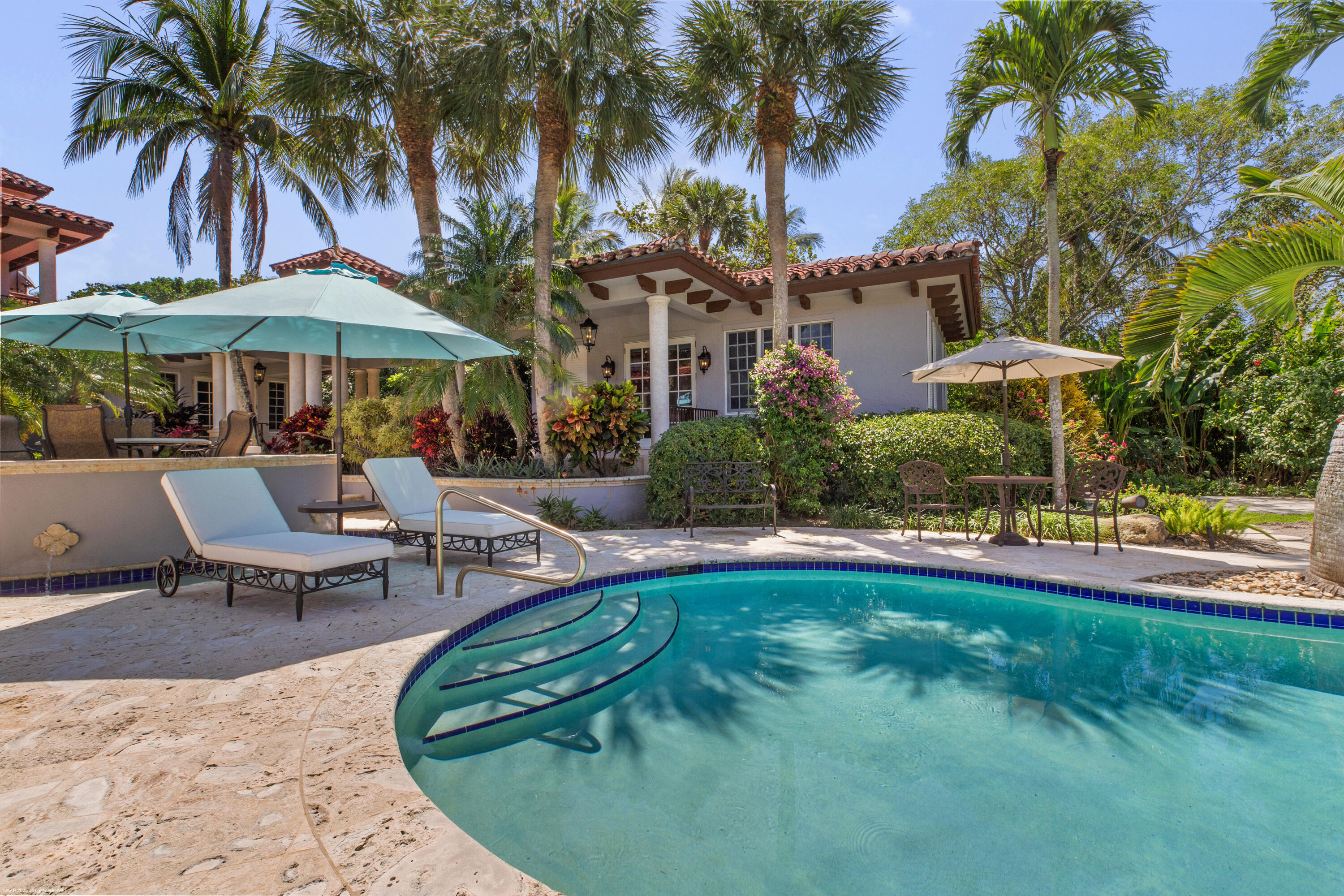 JUPITER ISLAND - Residential