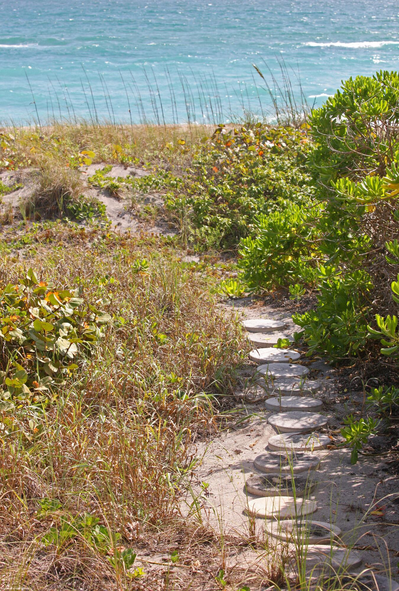 JUPITER ISLAND - Residential