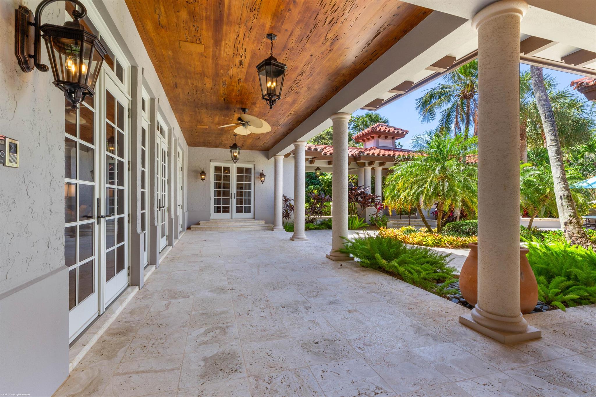 JUPITER ISLAND - Residential