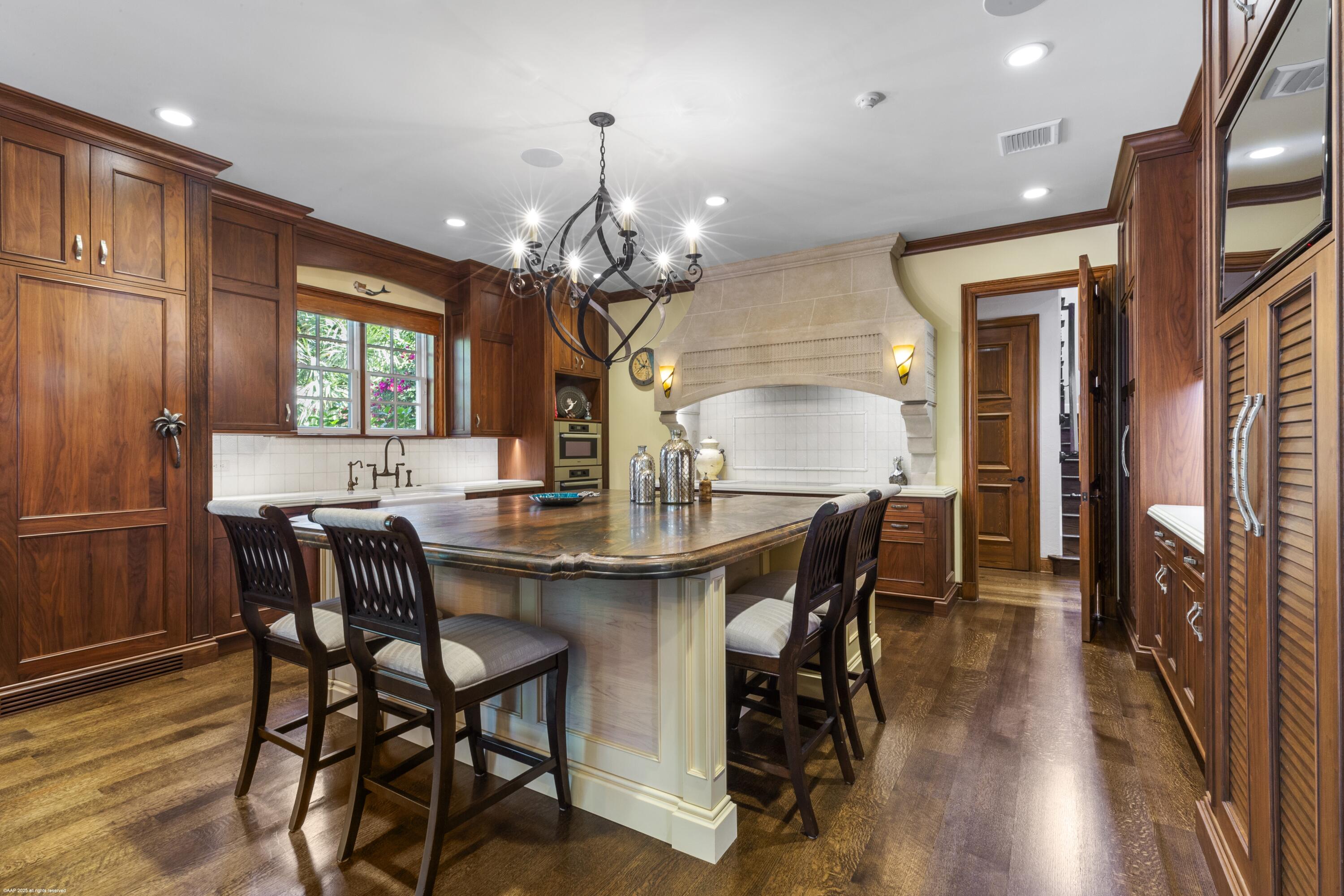 JUPITER ISLAND - Residential