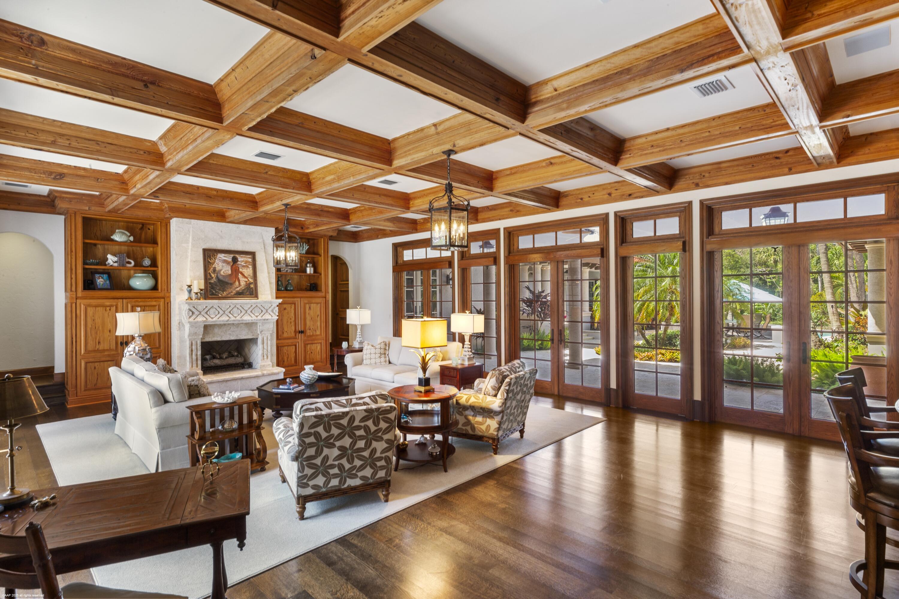 JUPITER ISLAND - Residential