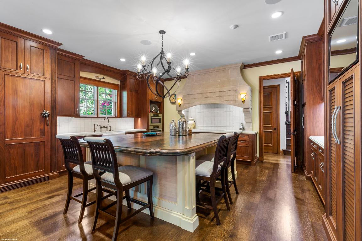 JUPITER ISLAND - Residential