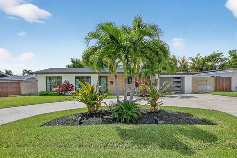 906 SE 13th Court Deerfield Beach FL 33441