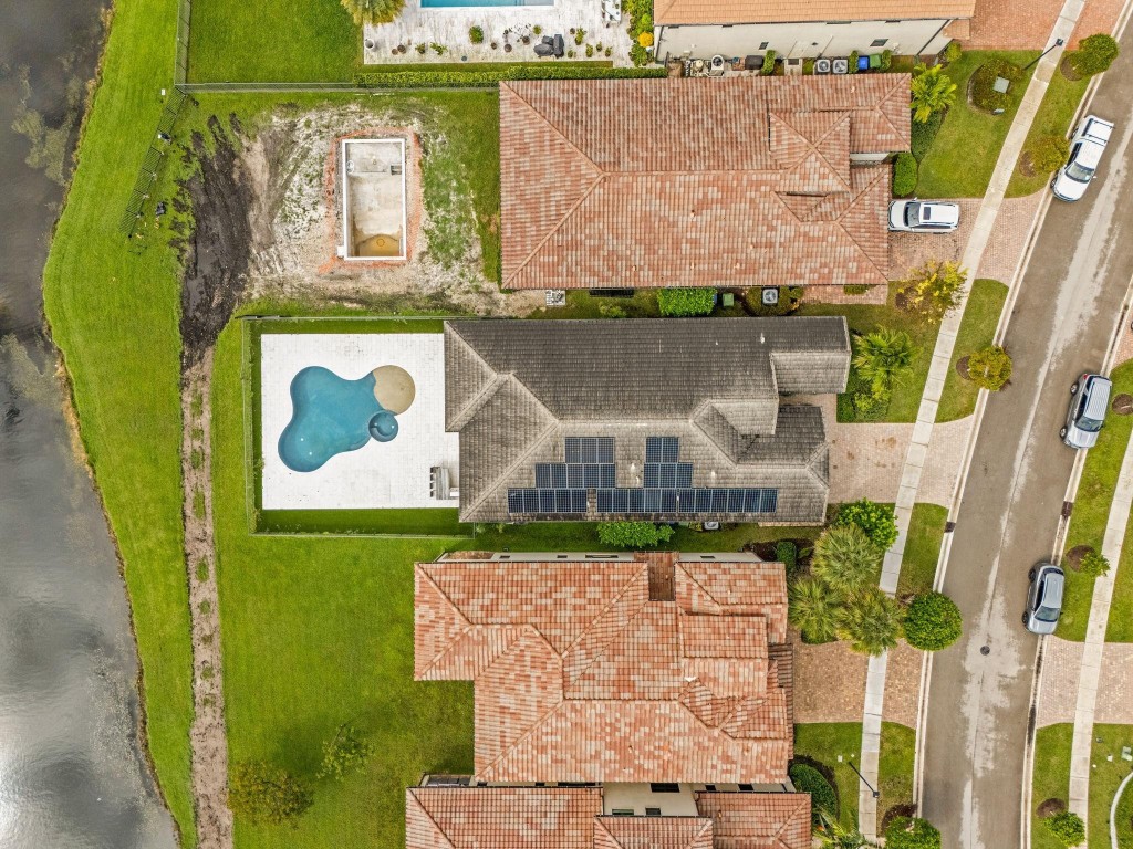 Pembroke Lakes South 119- - Residential