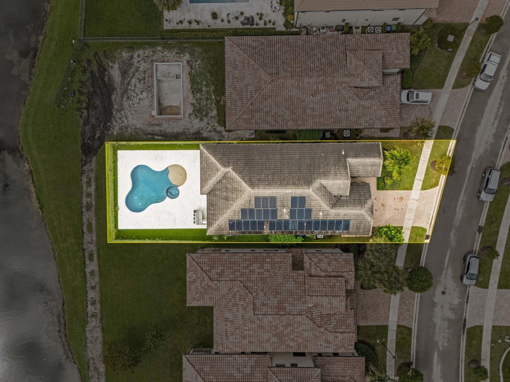 Pembroke Lakes South 119- - Residential