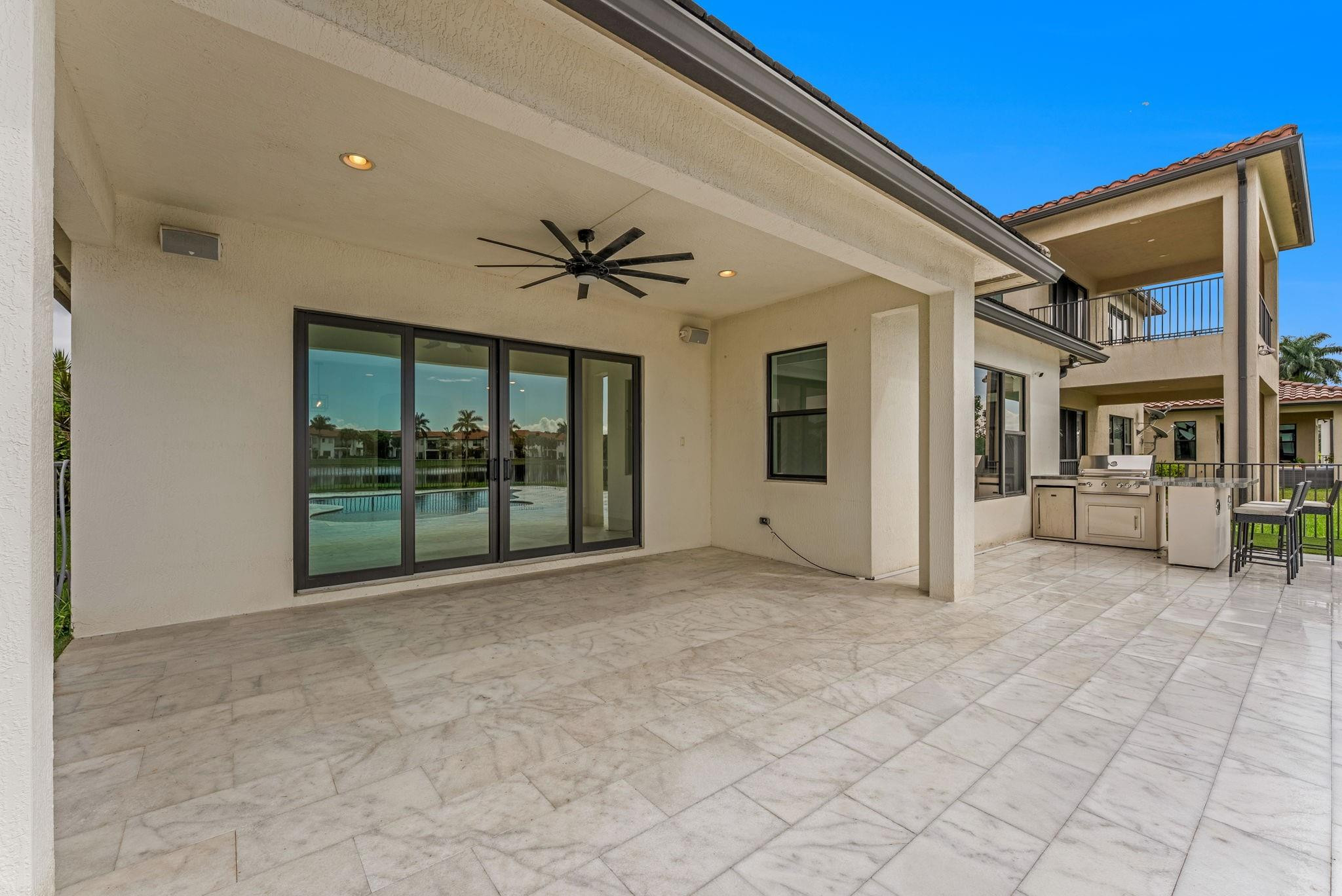 Pembroke Lakes South 119- - Residential