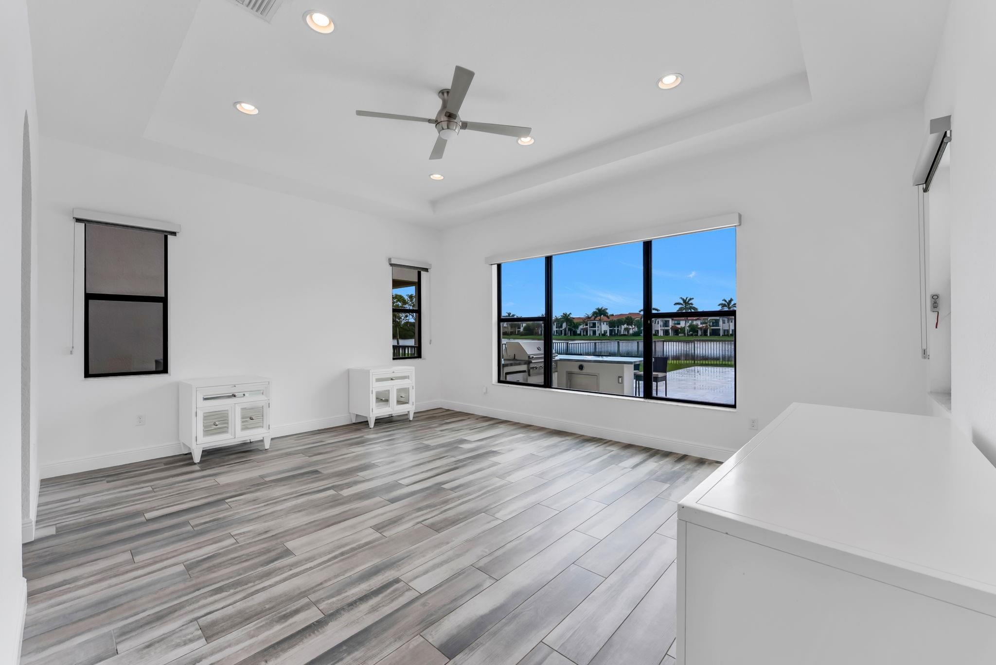 Pembroke Lakes South 119- - Residential