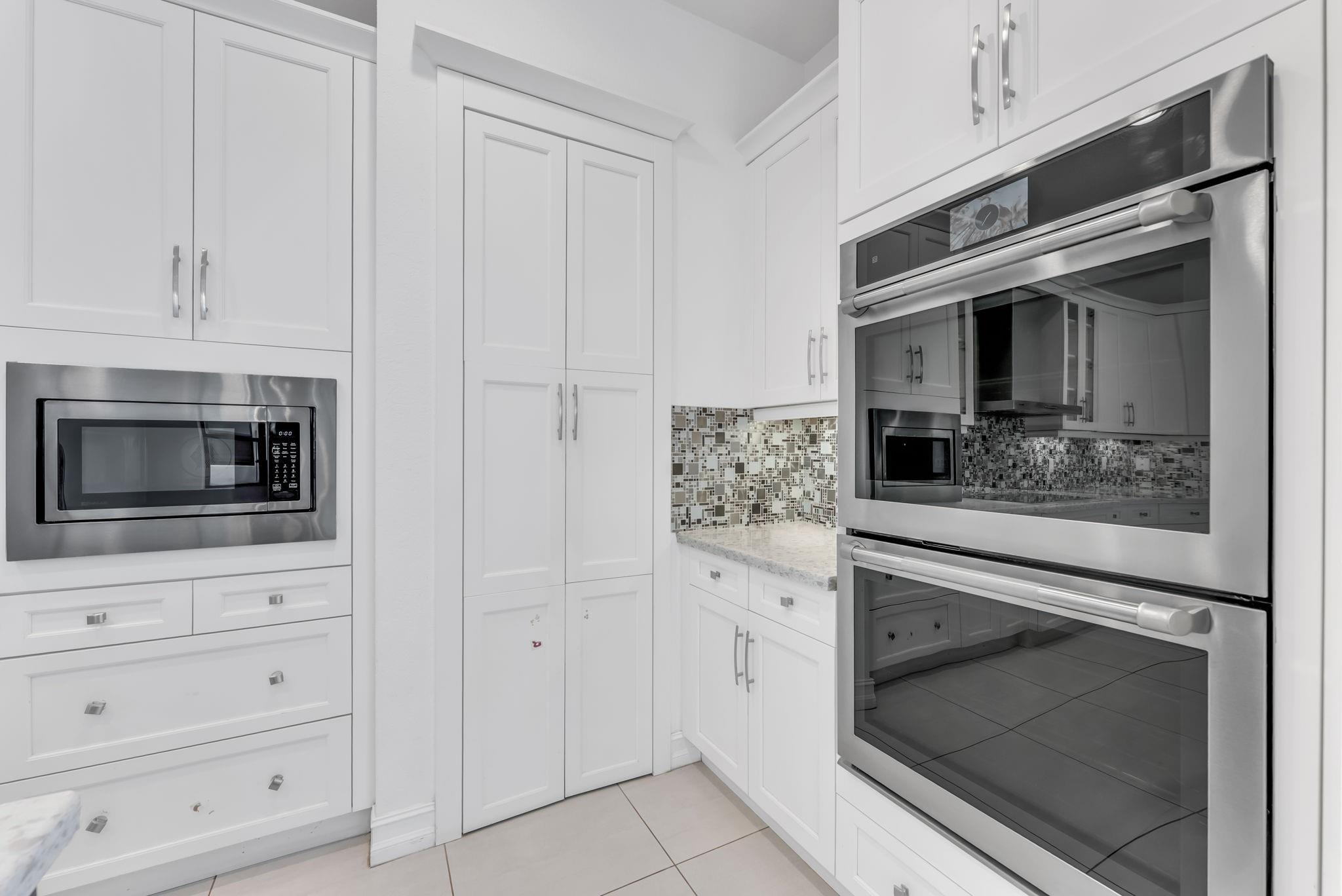 Pembroke Lakes South 119- - Residential