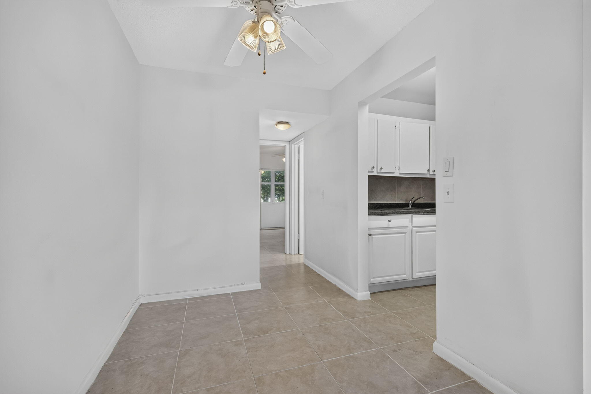 210 Canterbury J 1