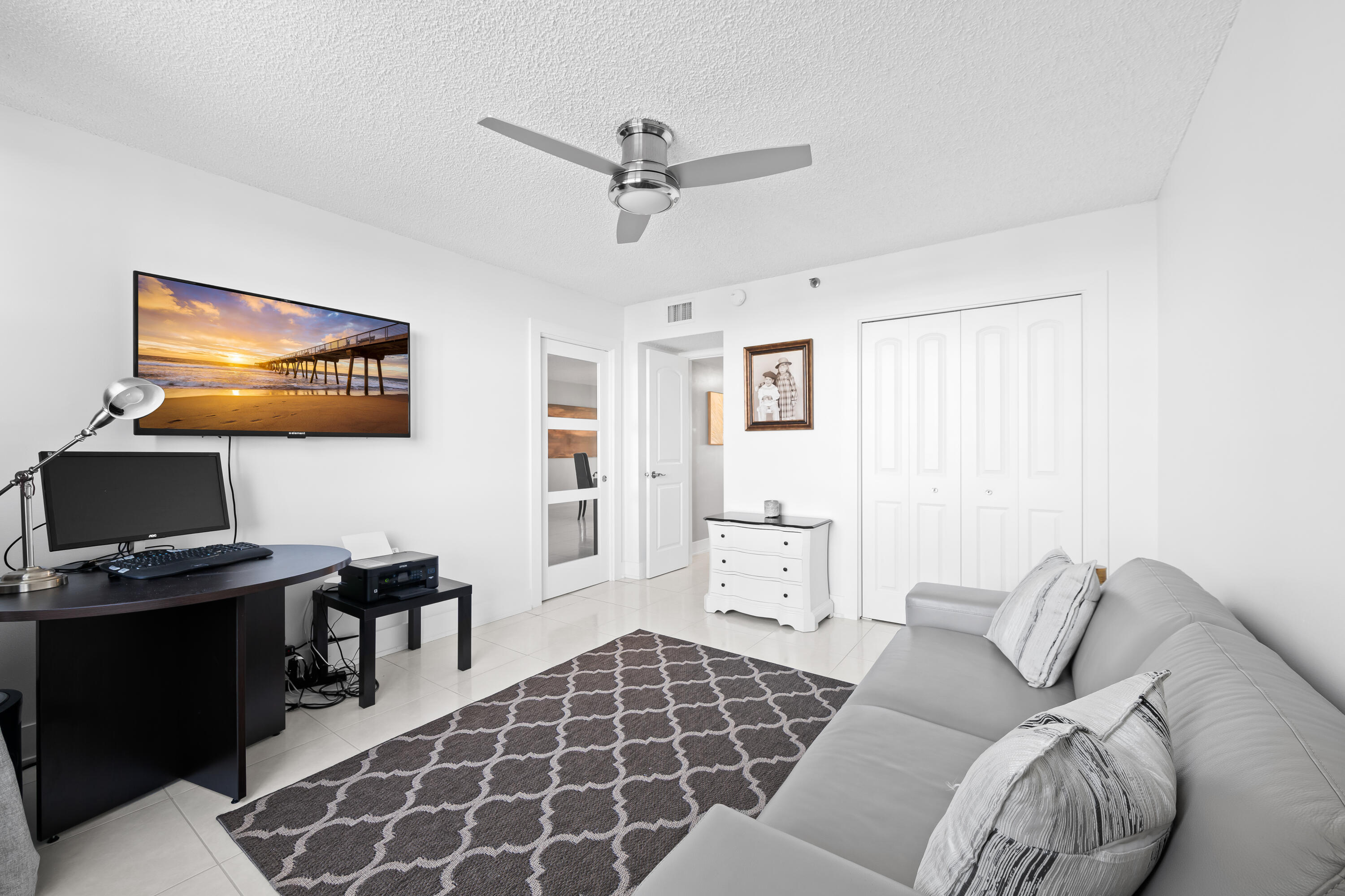 NO 52 PALM-AIRE COUNTRY CLUB - Residential