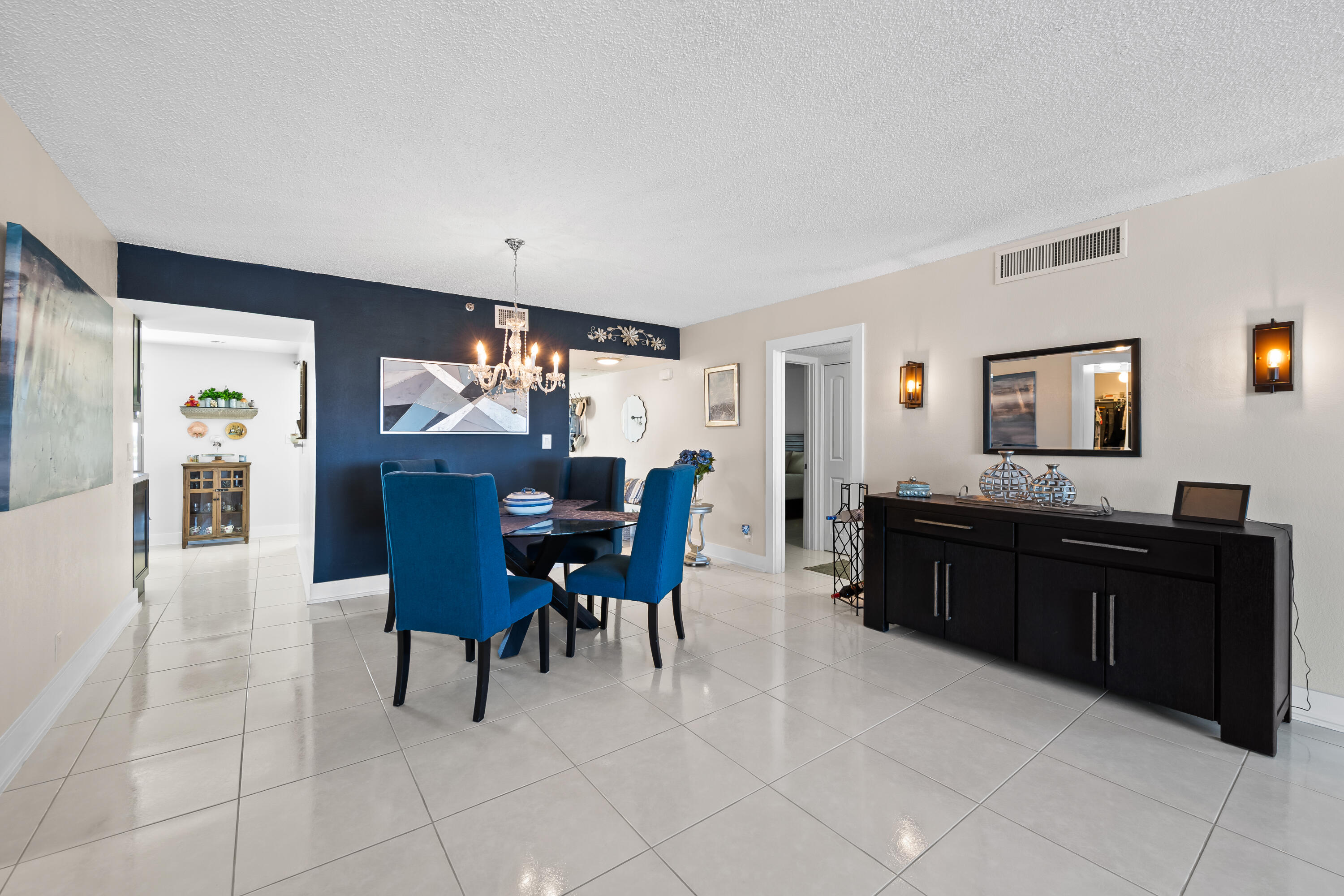 NO 52 PALM-AIRE COUNTRY CLUB - Residential