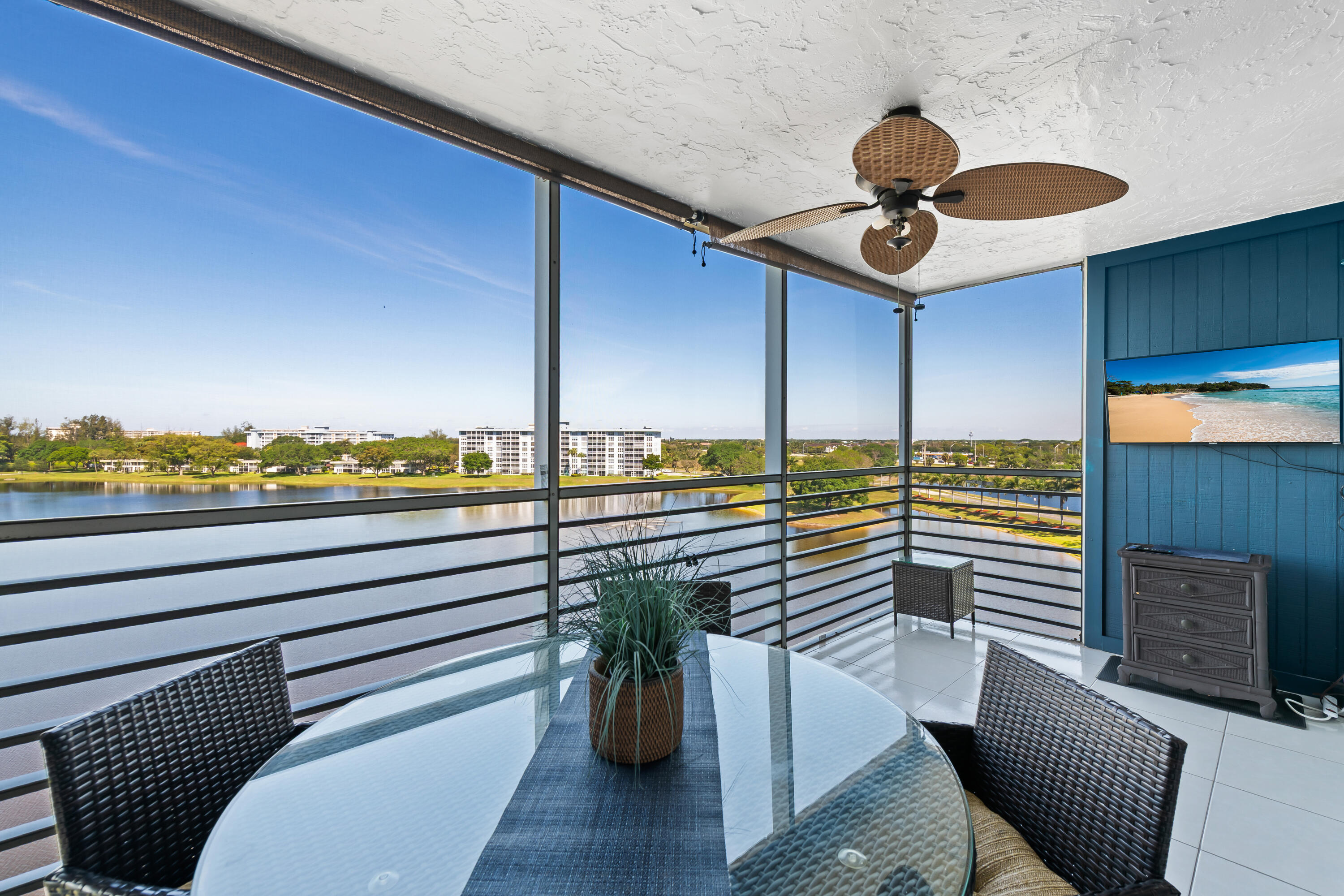 NO 52 PALM-AIRE COUNTRY CLUB - Residential