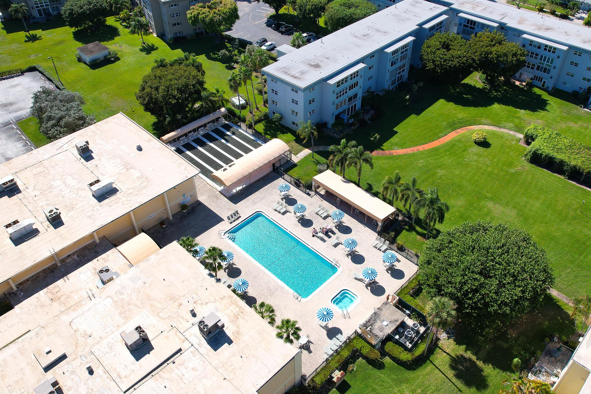 VILLAGE ROYALE ON THE GRE - Residential Lease