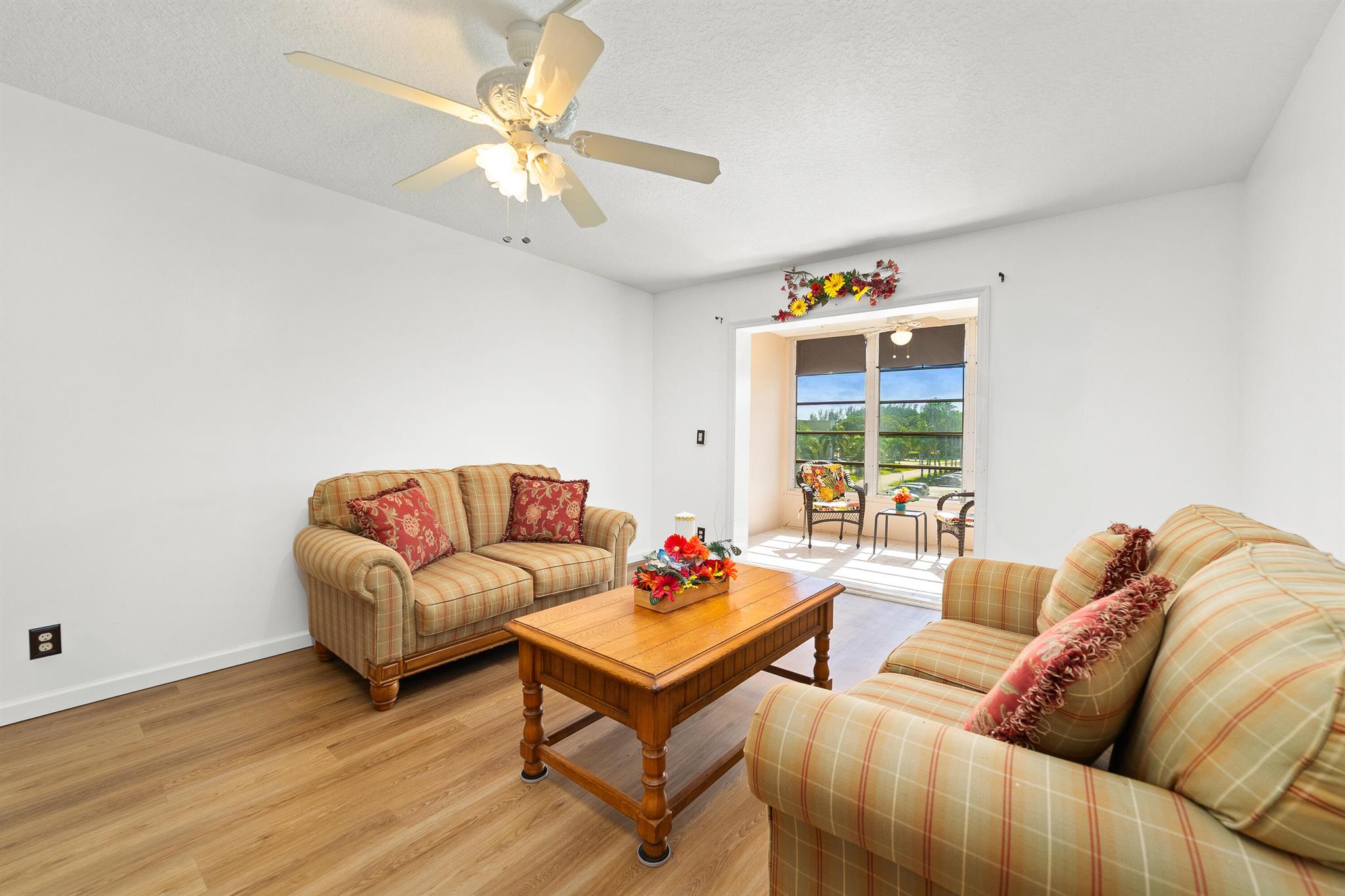 VILLAGE ROYALE ON THE GRE - Residential Lease