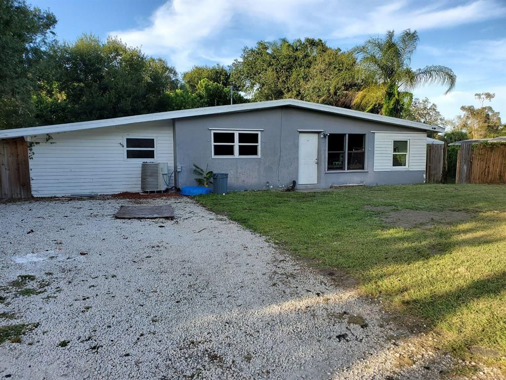 Photo of 8006 Roberts Road, Fort Pierce, FL 34951 (MLS # R10734241)