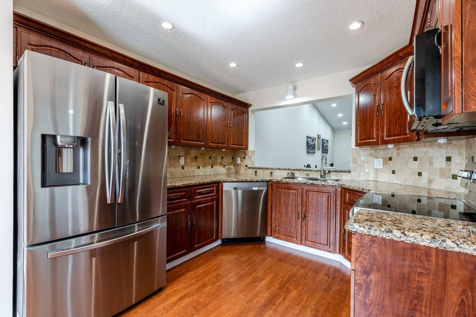 7599 Glendevon Lane 1507