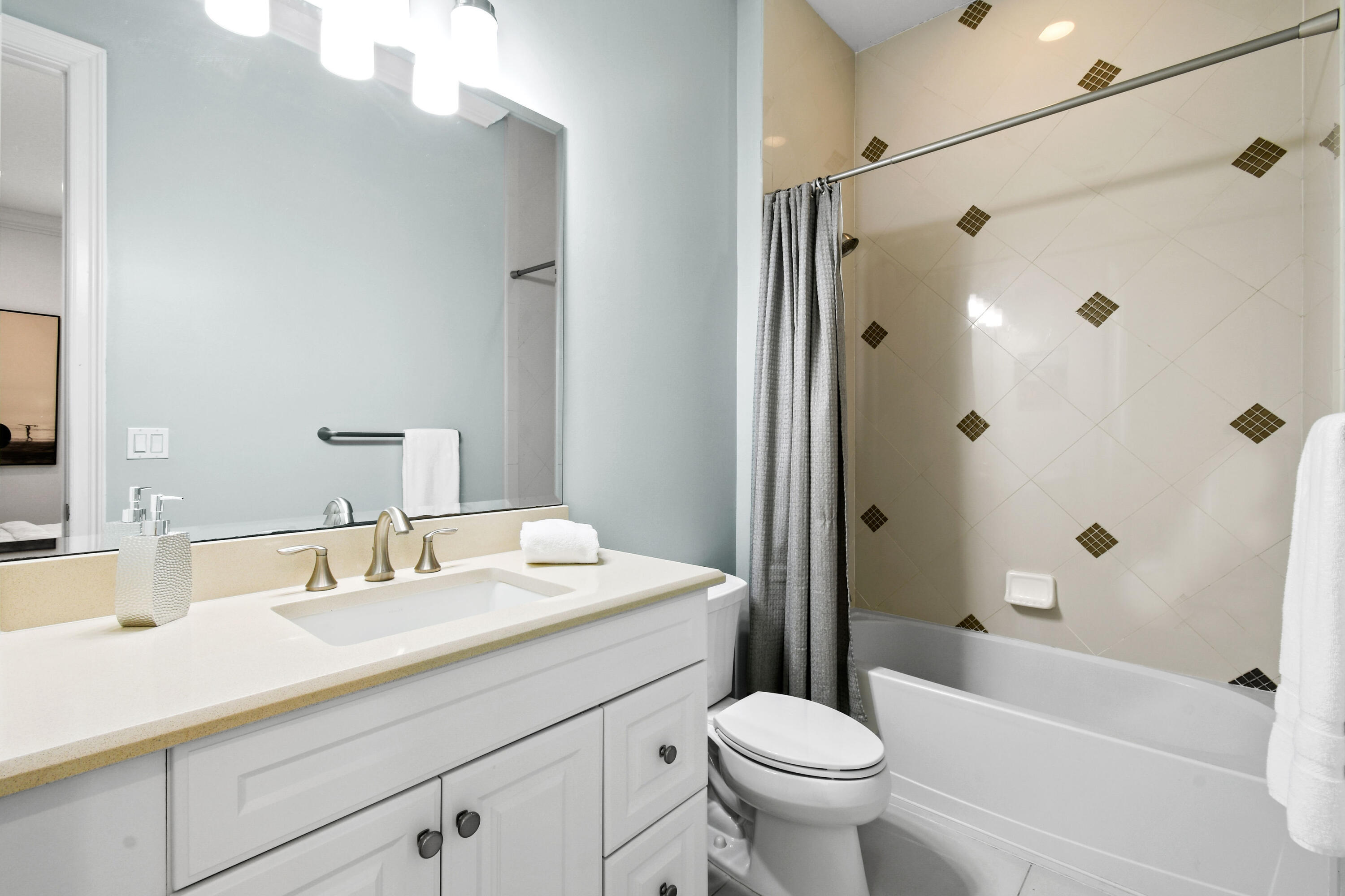 GARDENIA ISLES - Residential Lease