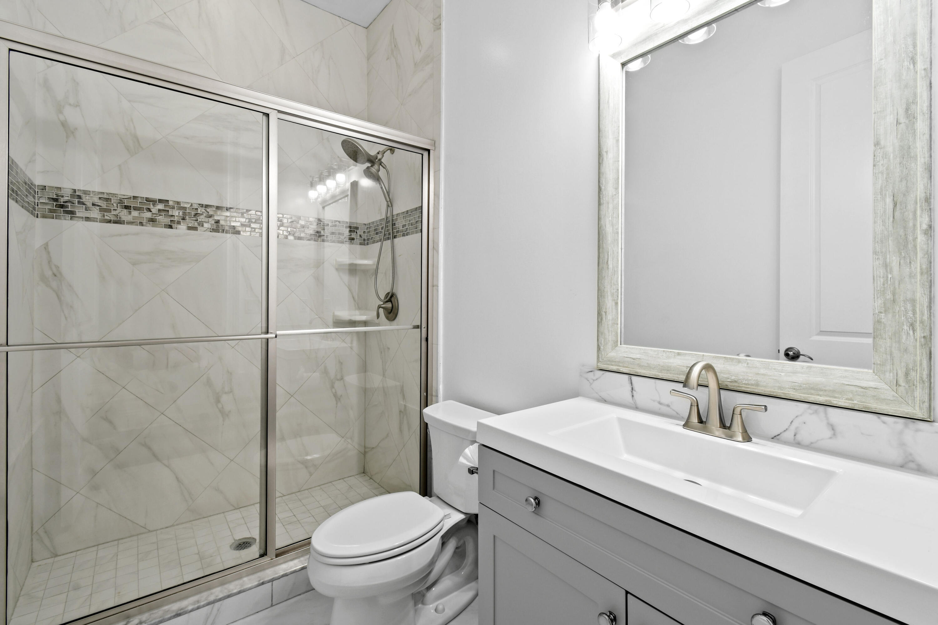 GARDENIA ISLES - Residential Lease