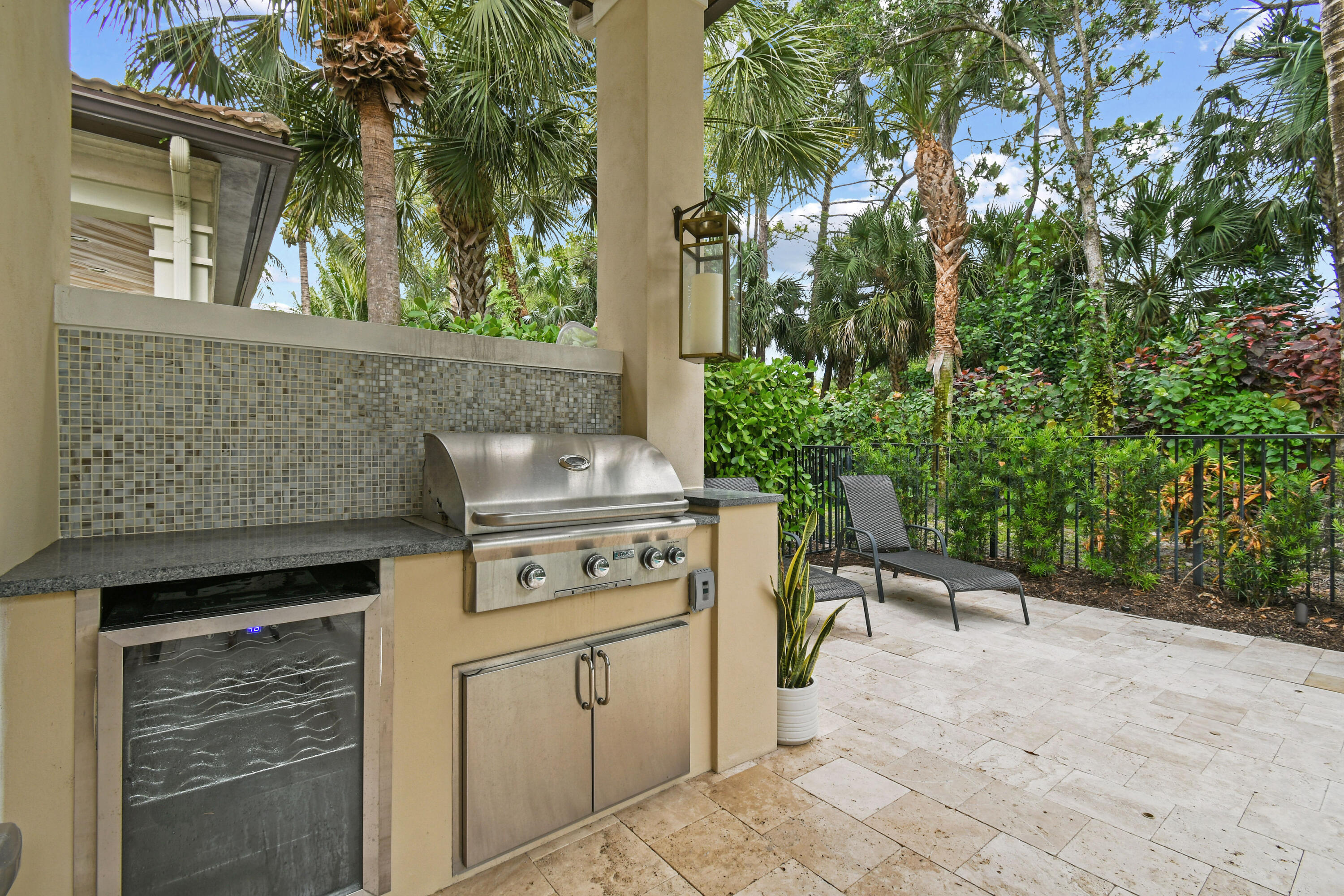 GARDENIA ISLES - Residential Lease