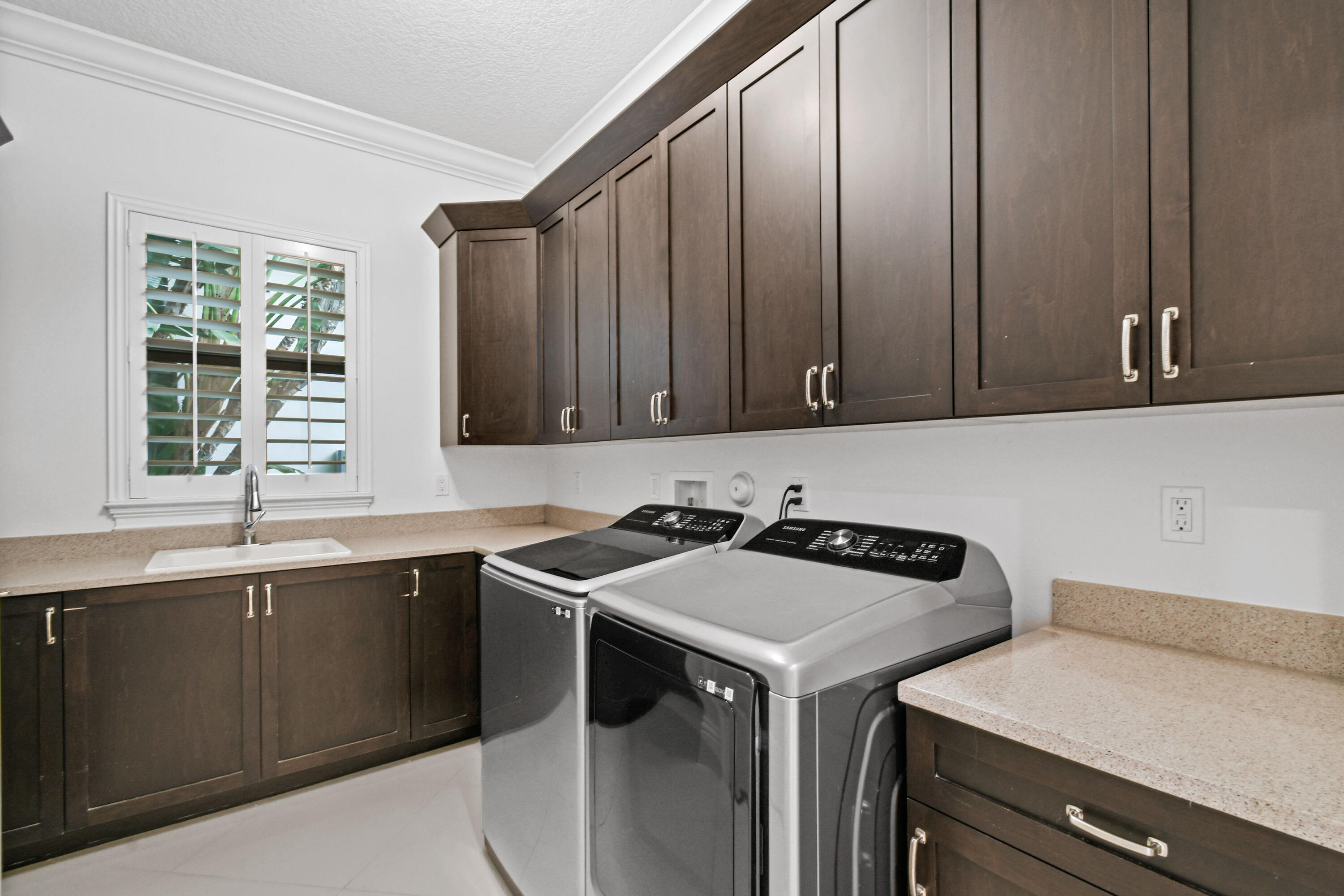 GARDENIA ISLES - Residential Lease