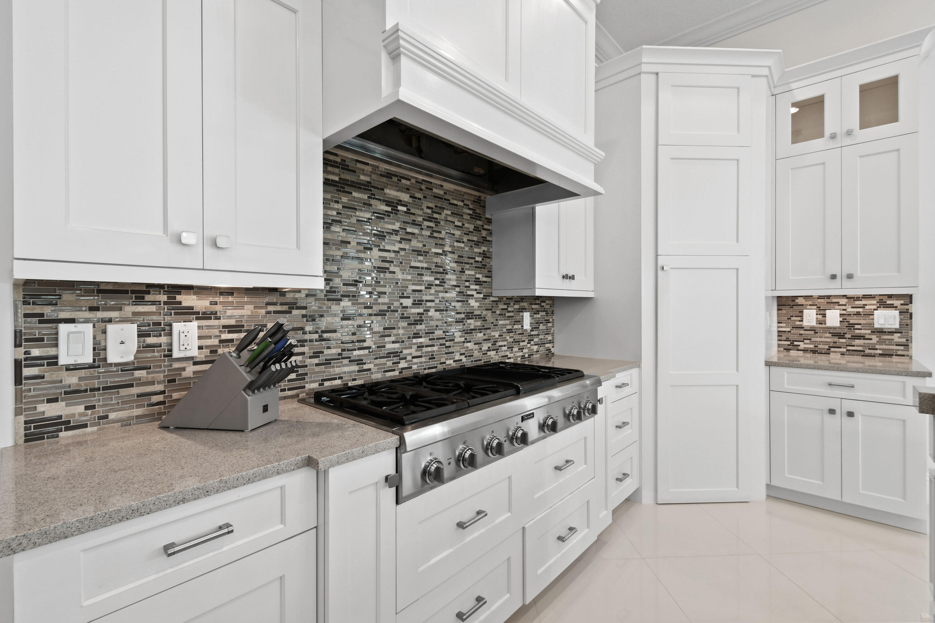 GARDENIA ISLES - Residential Lease