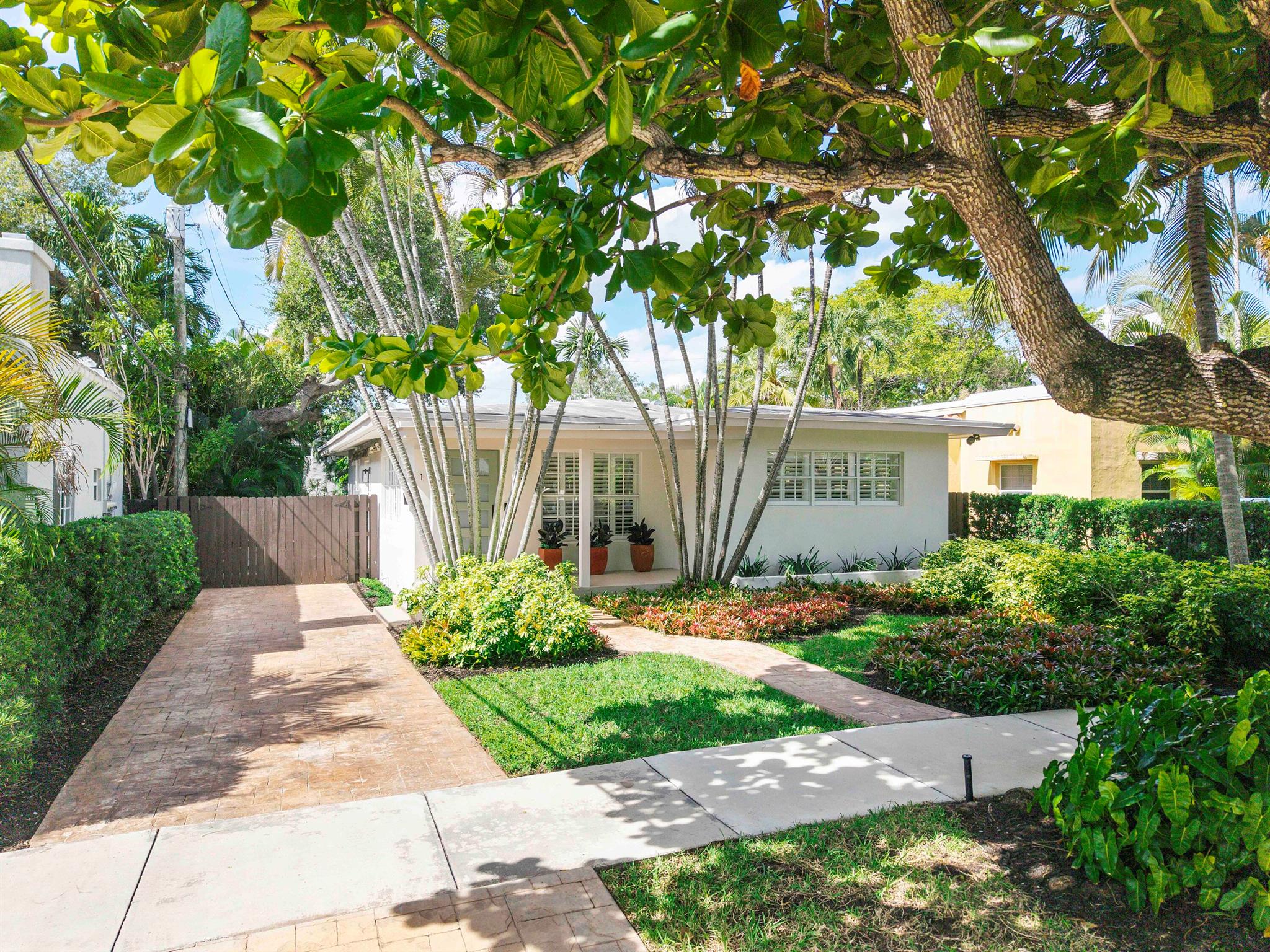 VICTORIA PARK CORR AMEN P - Residential