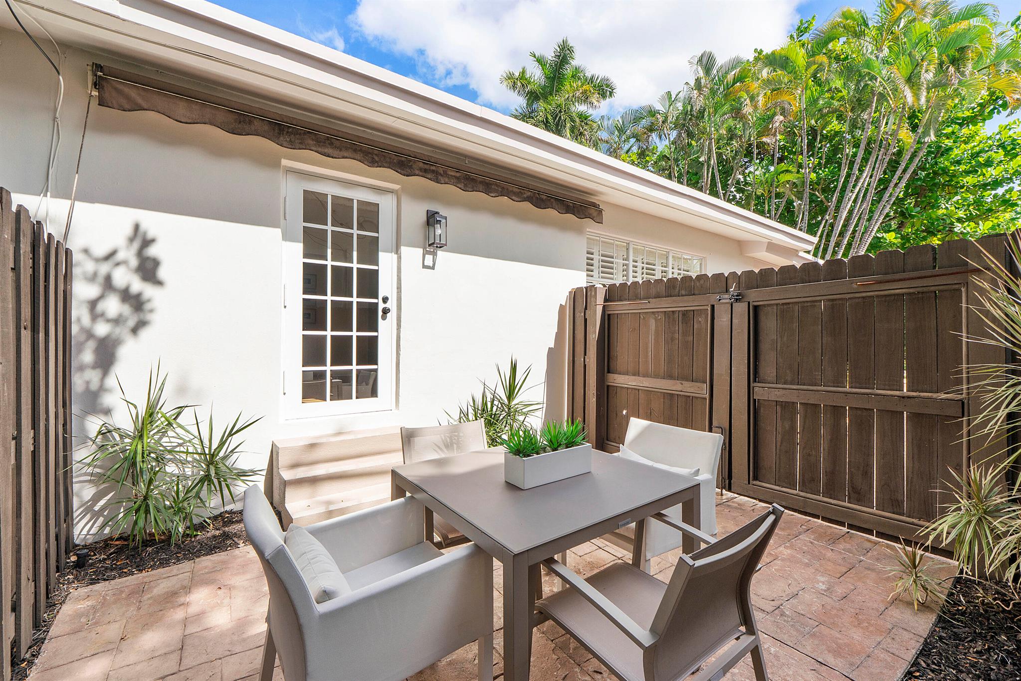 VICTORIA PARK CORR AMEN P - Residential