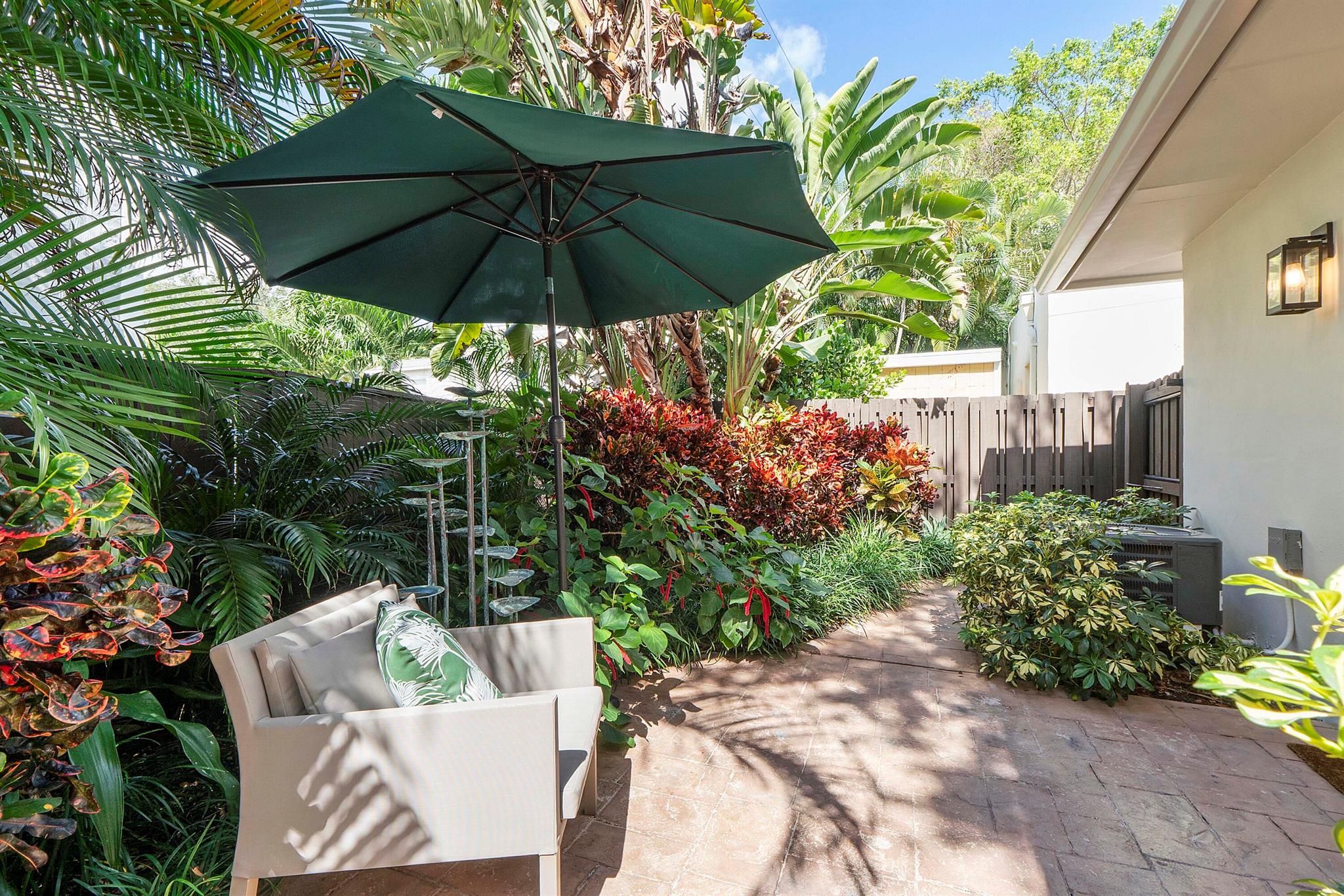 VICTORIA PARK CORR AMEN P - Residential