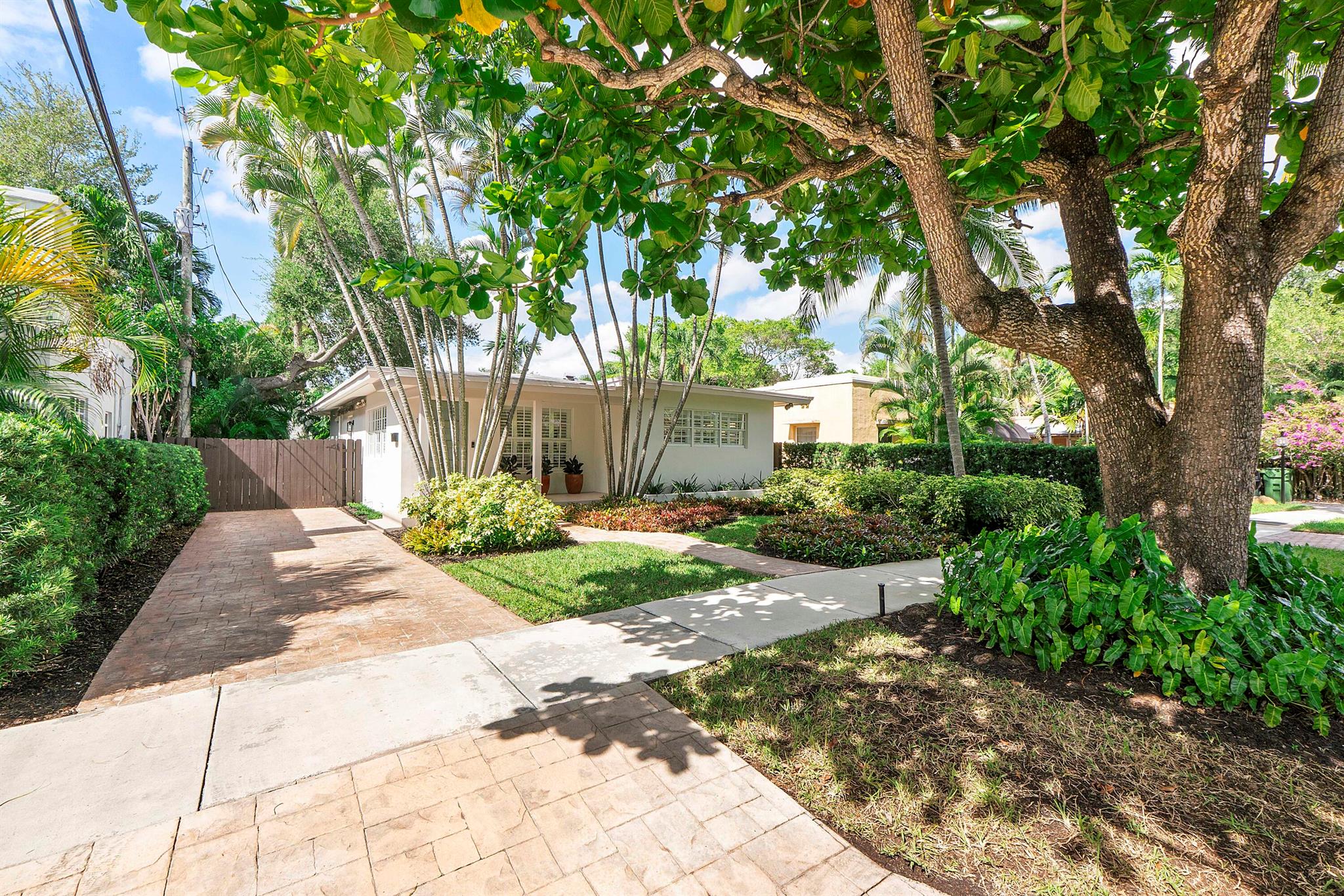 VICTORIA PARK CORR AMEN P - Residential