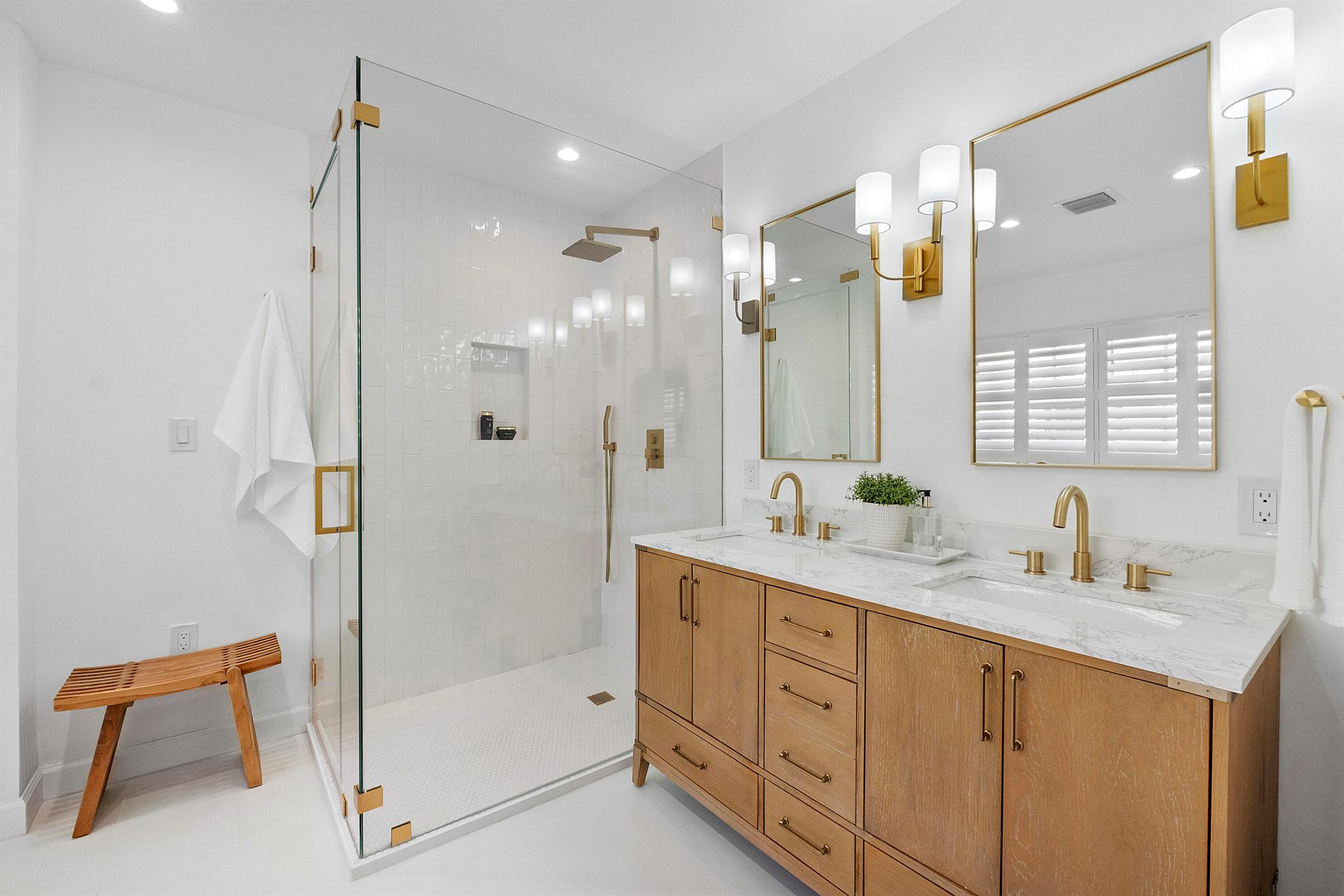 VICTORIA PARK CORR AMEN P - Residential