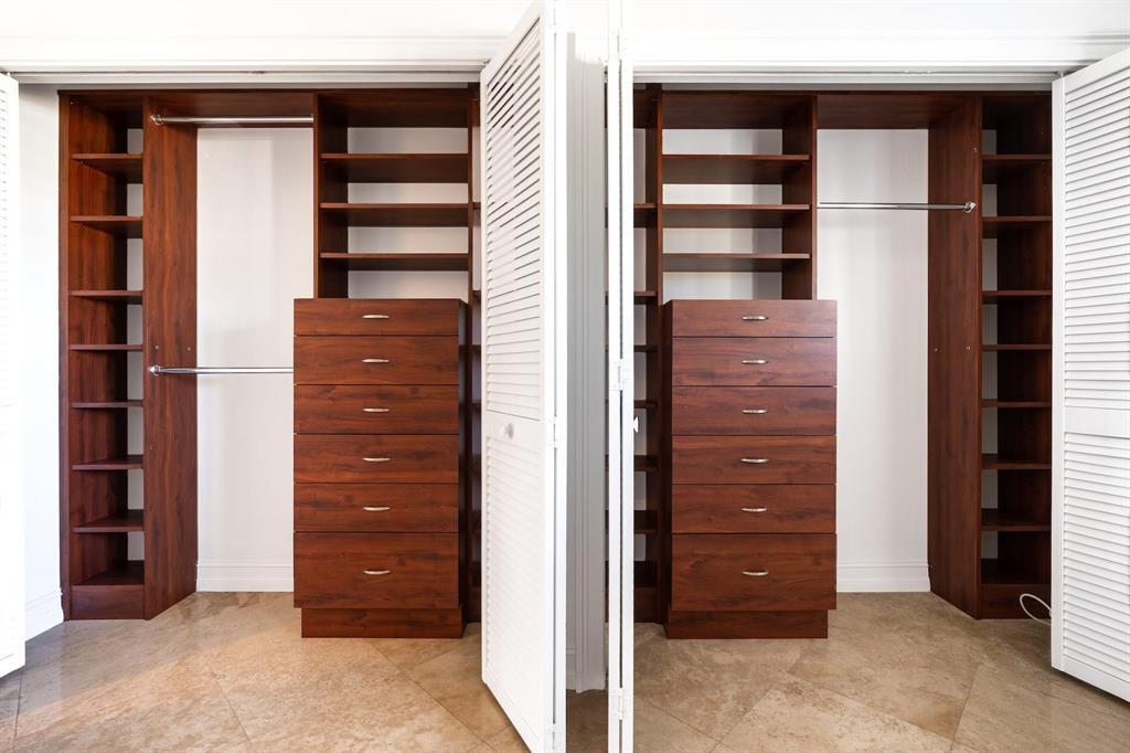 COUNTRY CLUB MANOR CONDO - Residential Lease