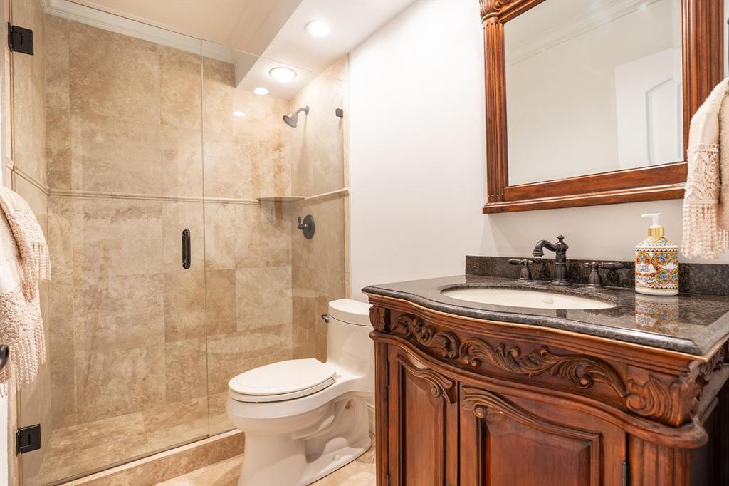 COUNTRY CLUB MANOR CONDO - Residential Lease