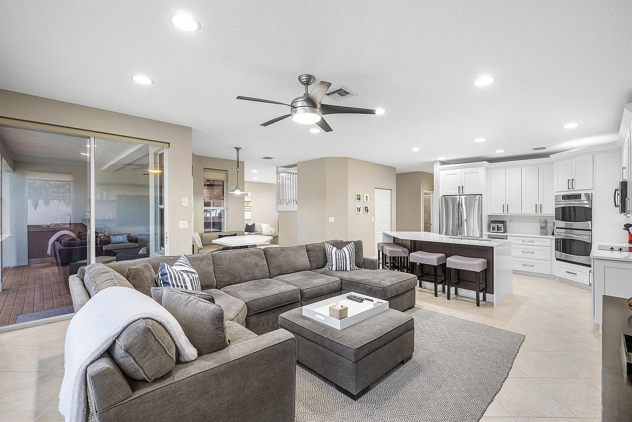 SATURNIA ISLES - Residential