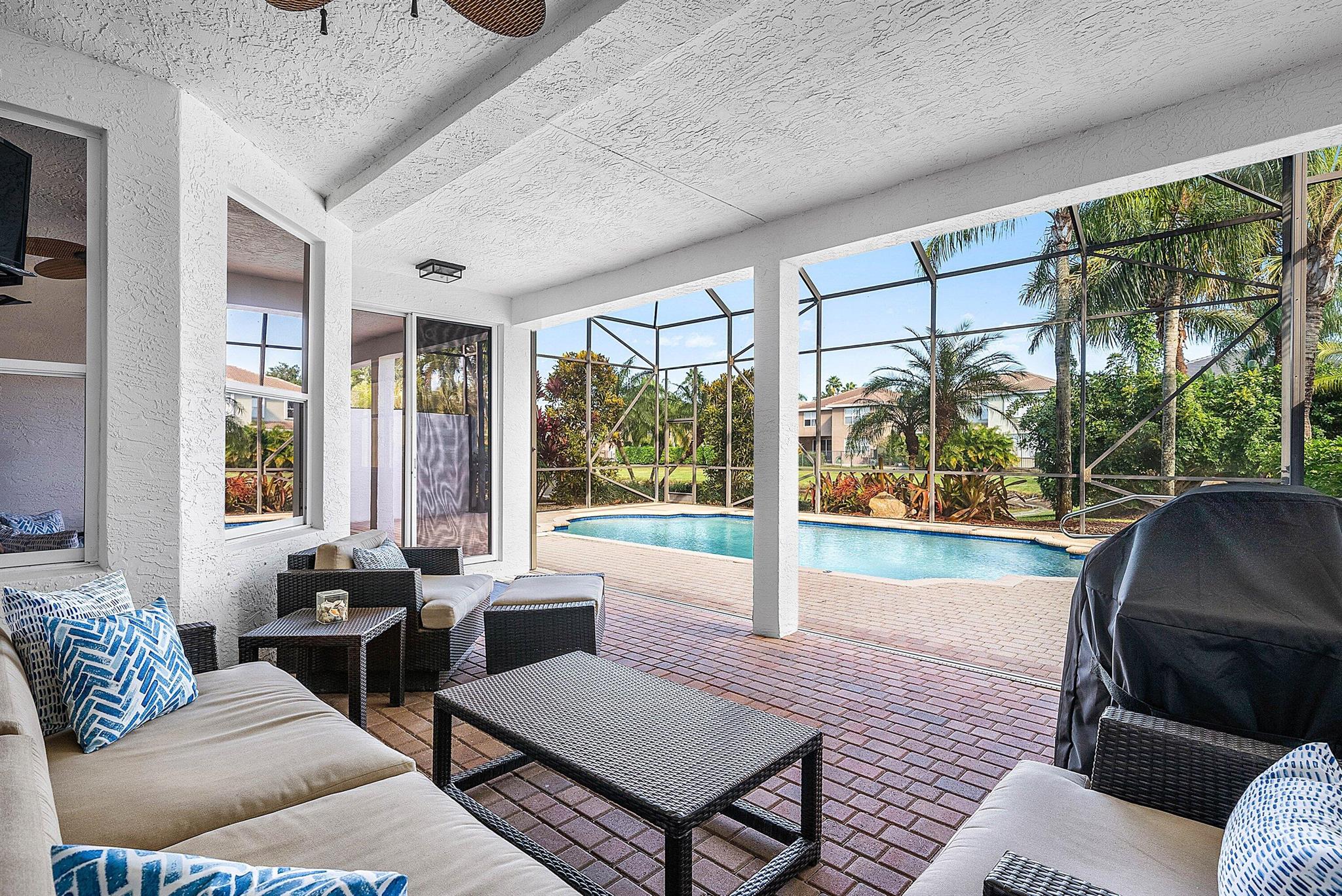 SATURNIA ISLES - Residential