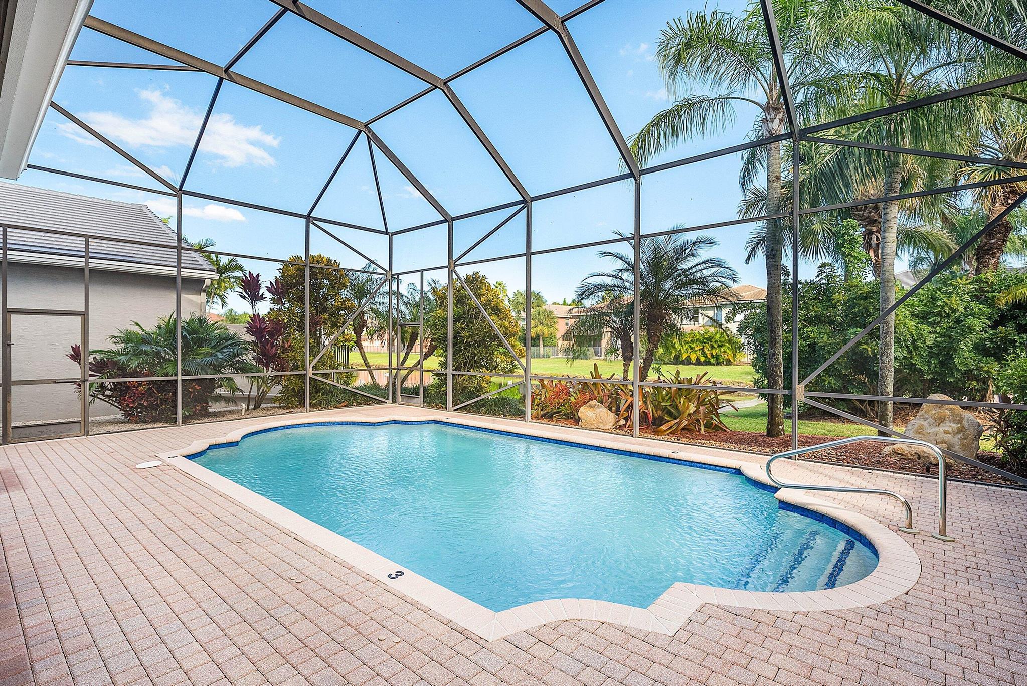 SATURNIA ISLES - Residential