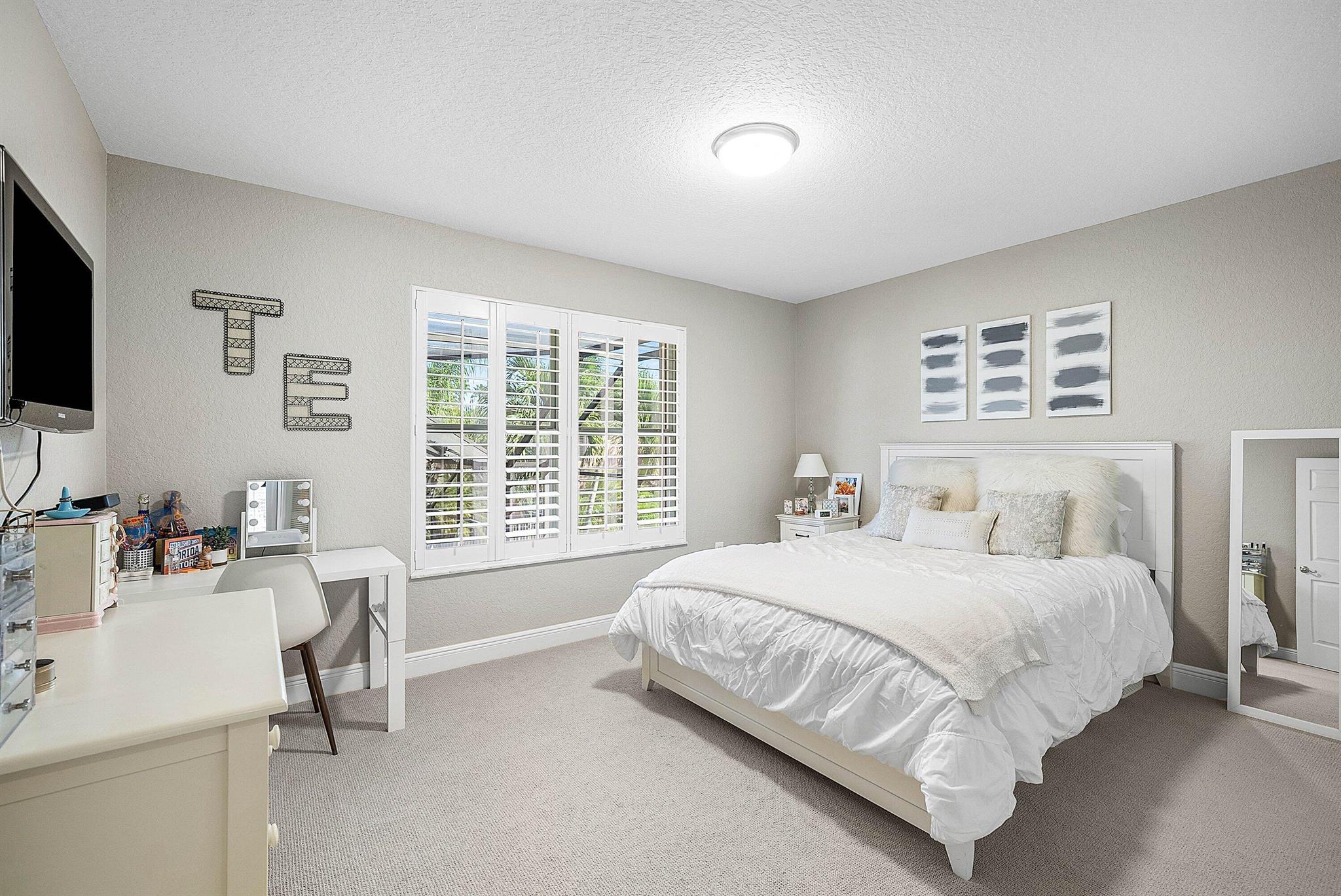 SATURNIA ISLES - Residential