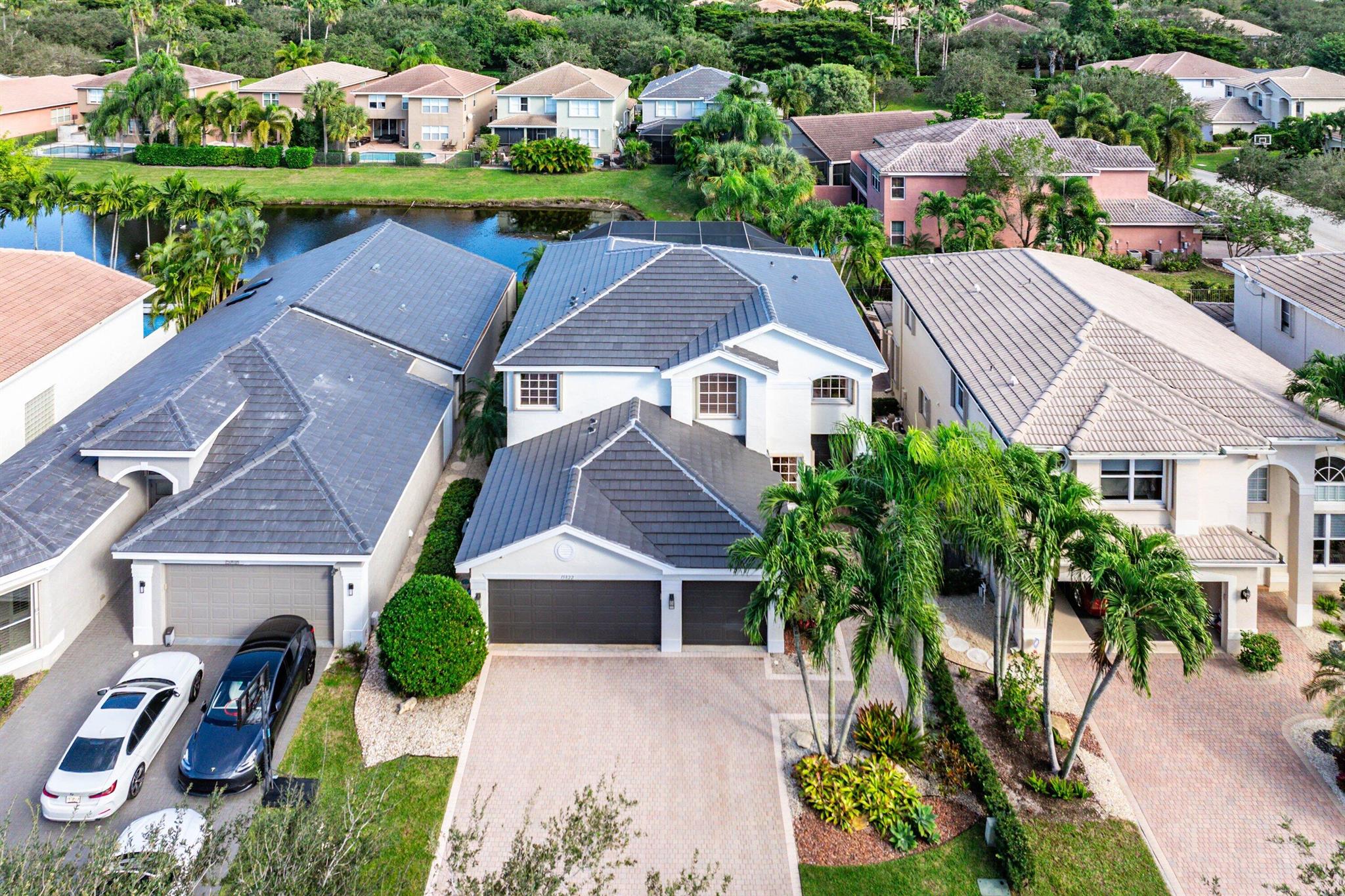 SATURNIA ISLES - Residential