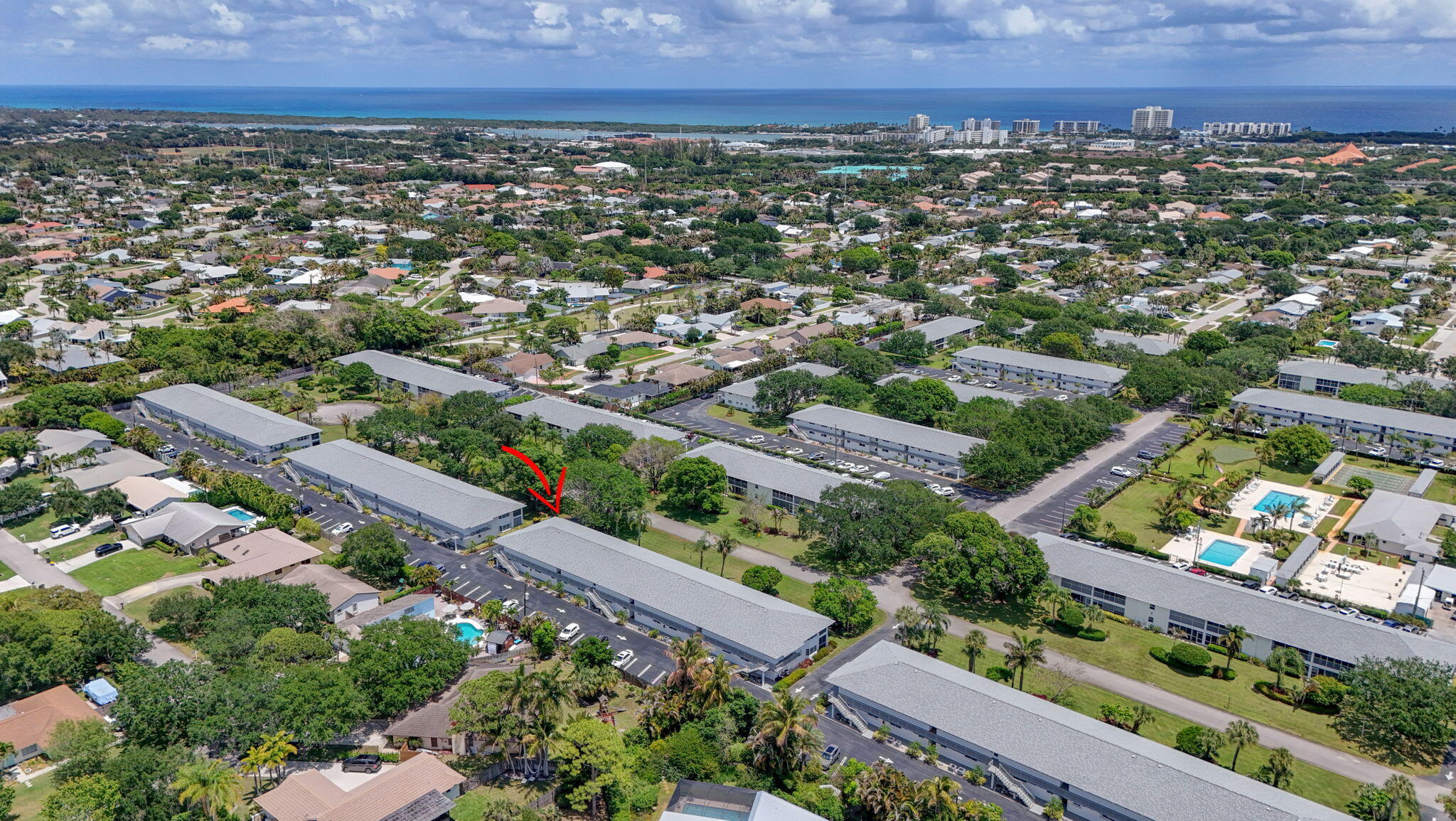 TEQUESTA GARDEN CONDO 7 - Residential