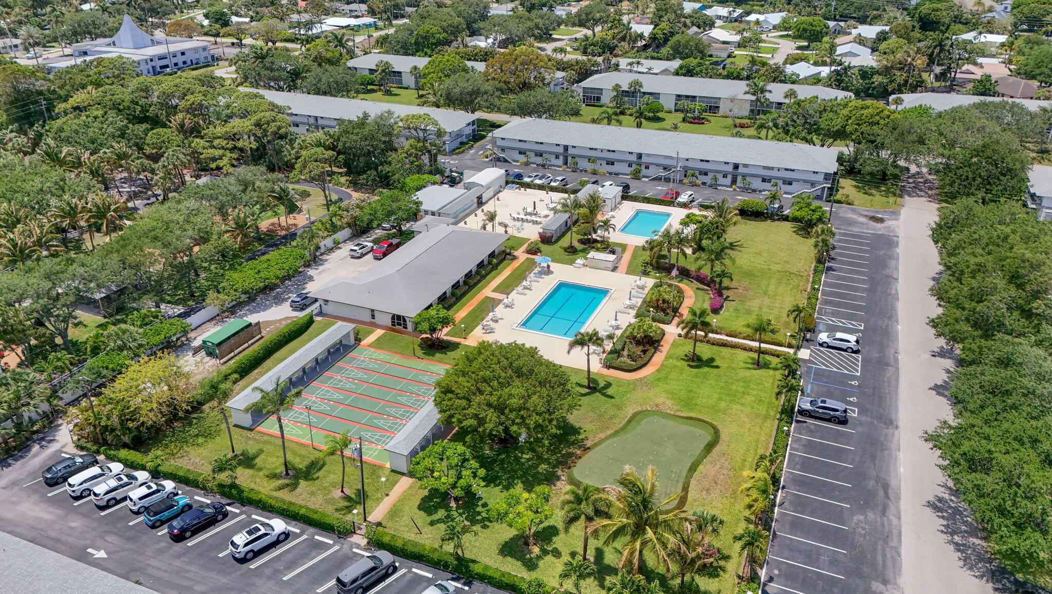 TEQUESTA GARDEN CONDO 7 - Residential