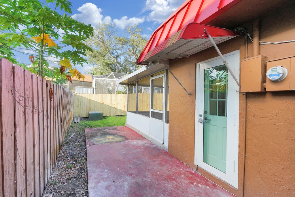 Photo of 2716 SW 46th Street, Fort Lauderdale, FL 33312 (MLS # B26054246)